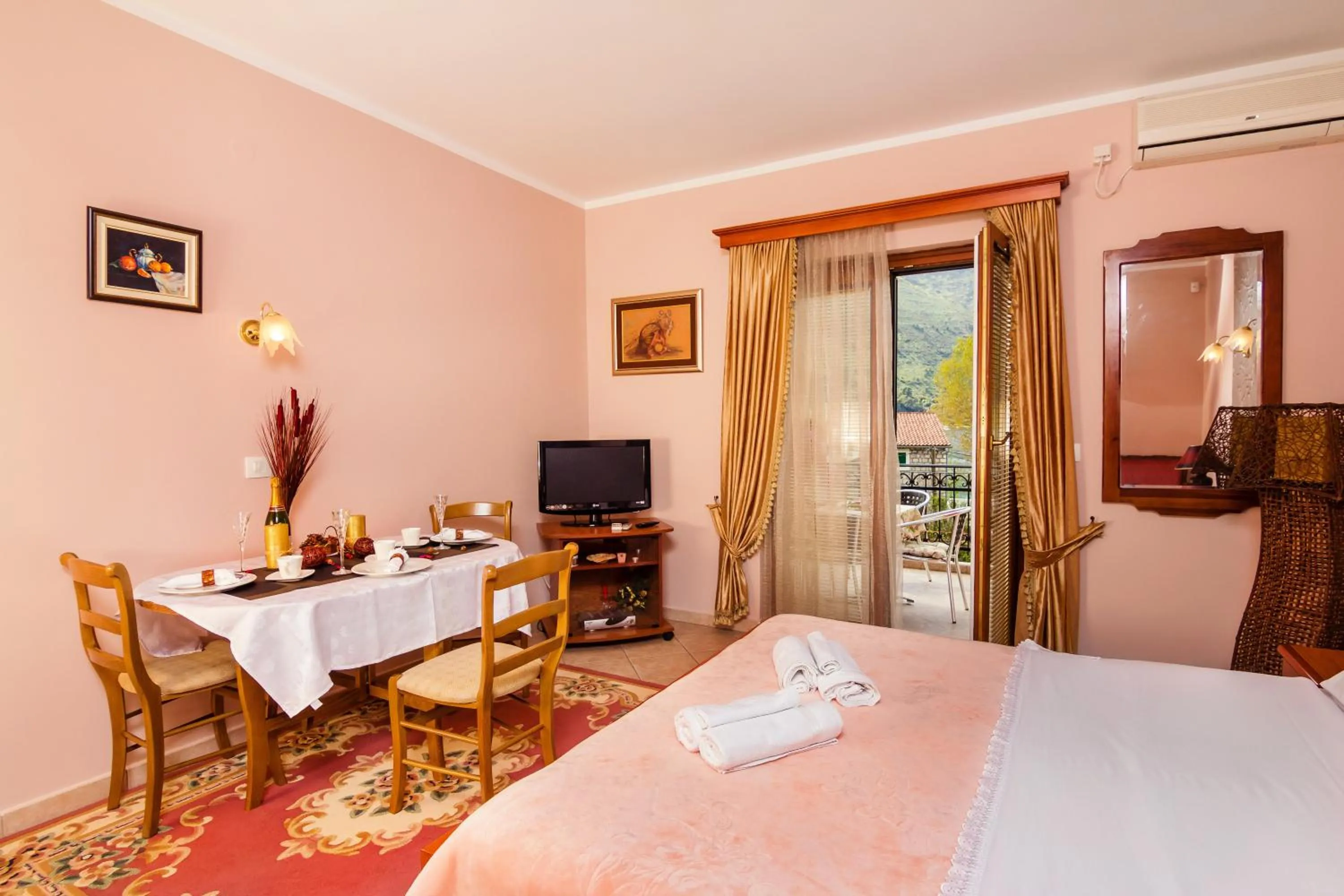 Photo of the whole room, Bed in Apartments Bogdanovic