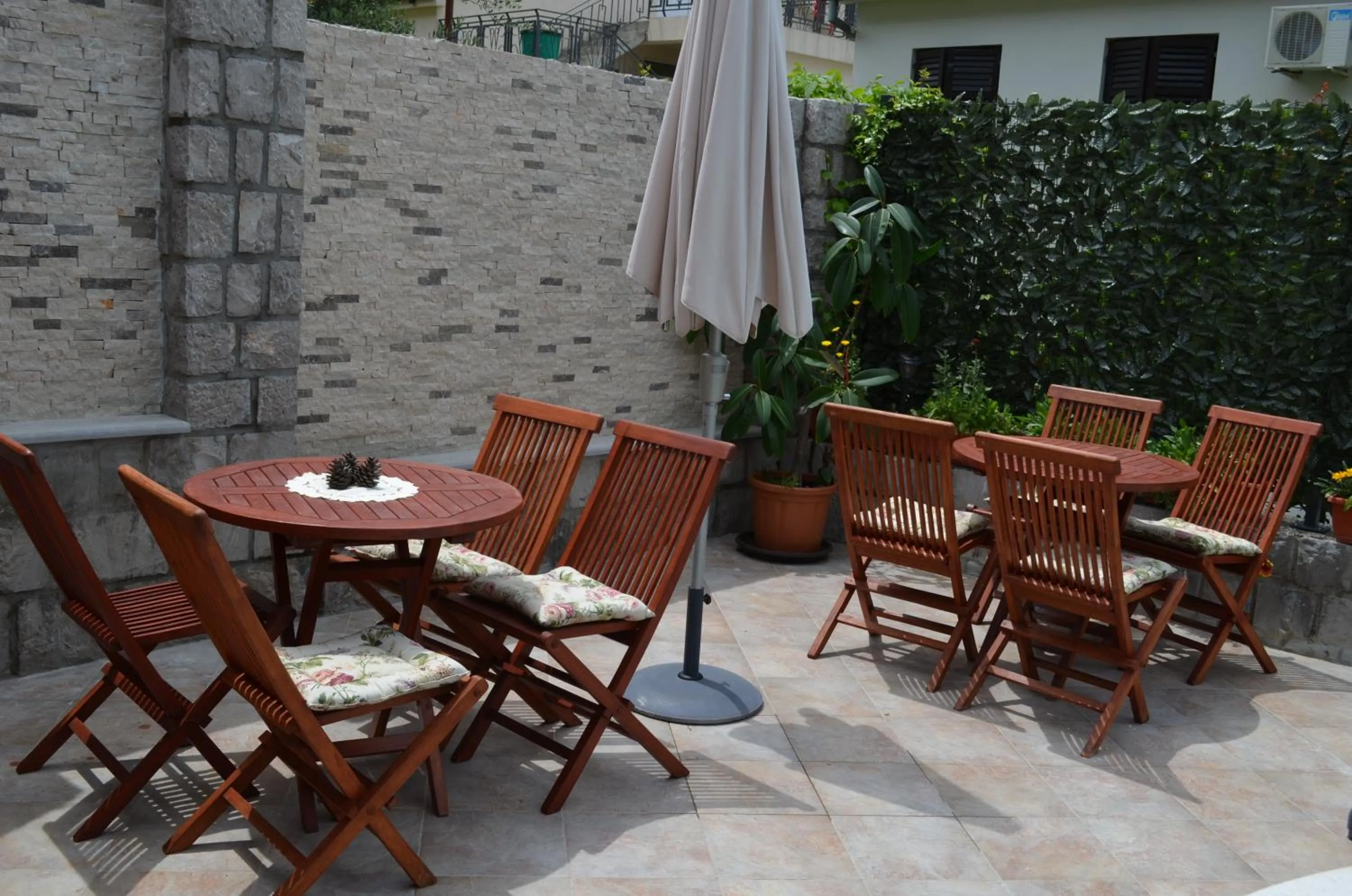 Patio in Apartments Bogdanovic