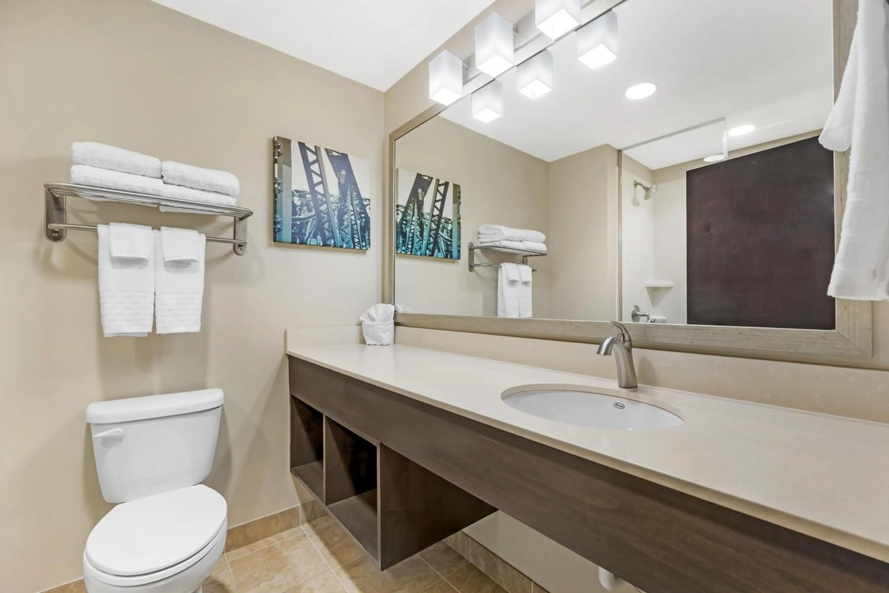 Bathroom in Best Western Plus Centralia Hotel & Suites