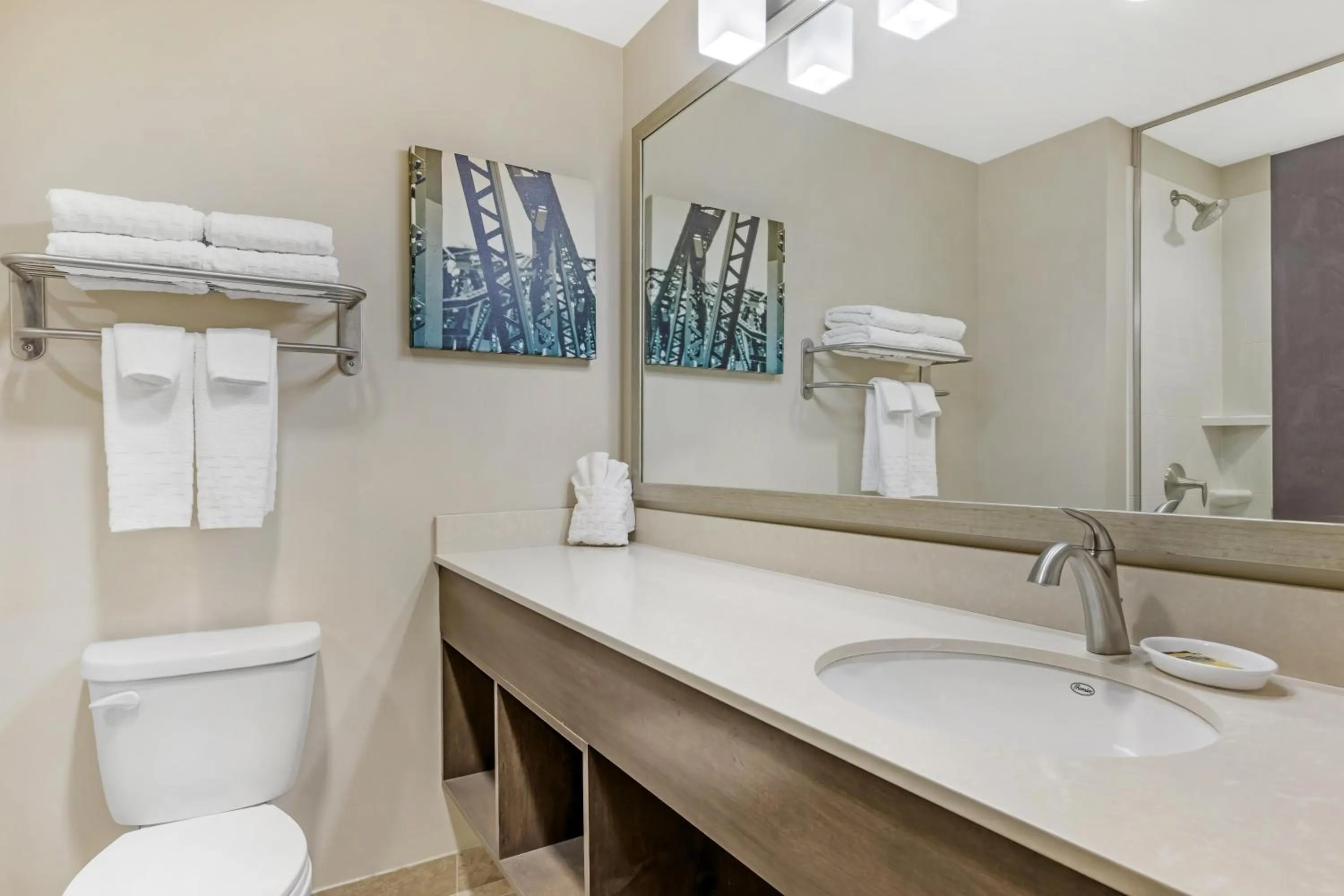 Bathroom in Best Western Plus Centralia Hotel & Suites