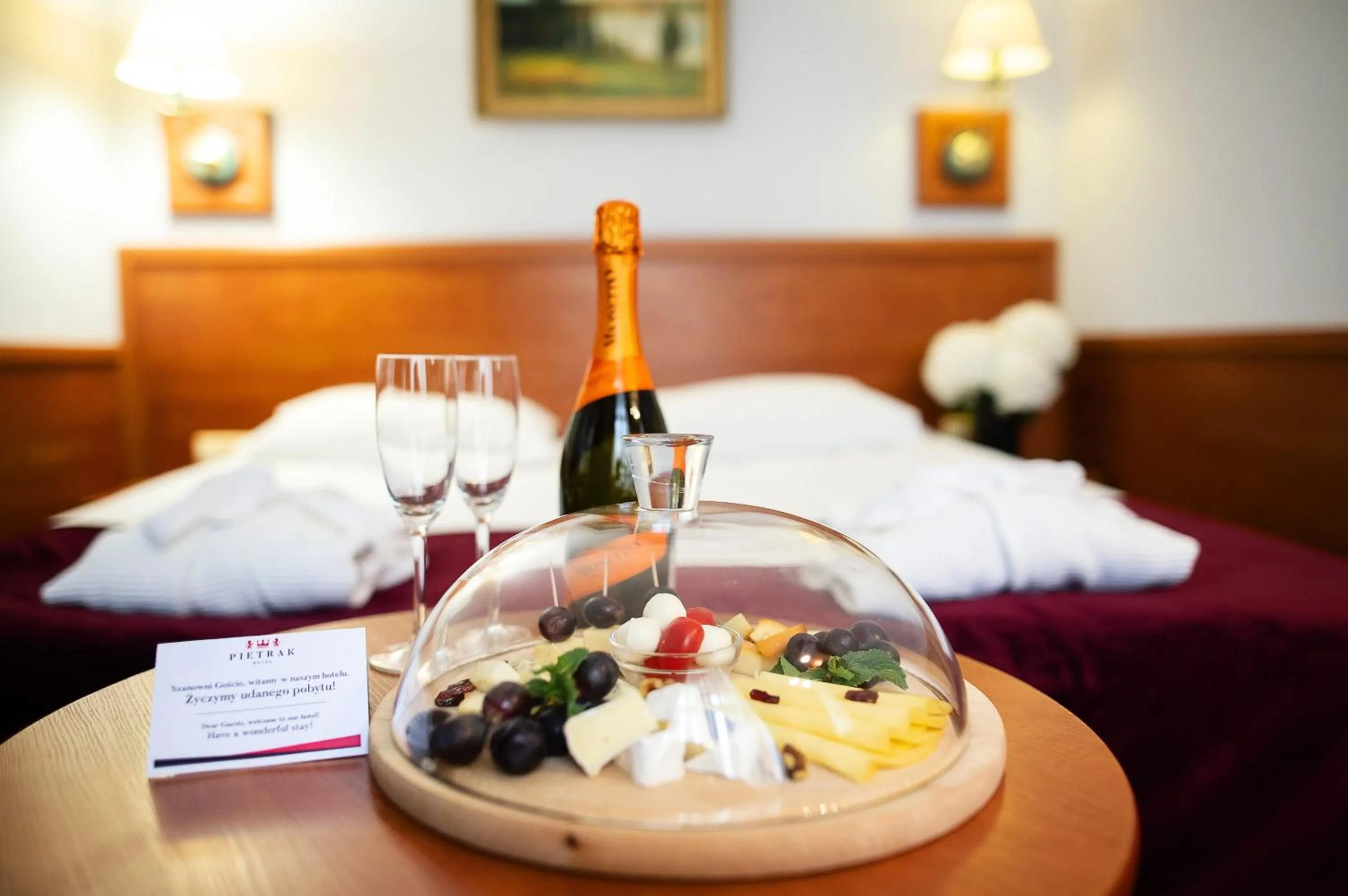 Photo of the whole room, Bed in Pietrak Hotel