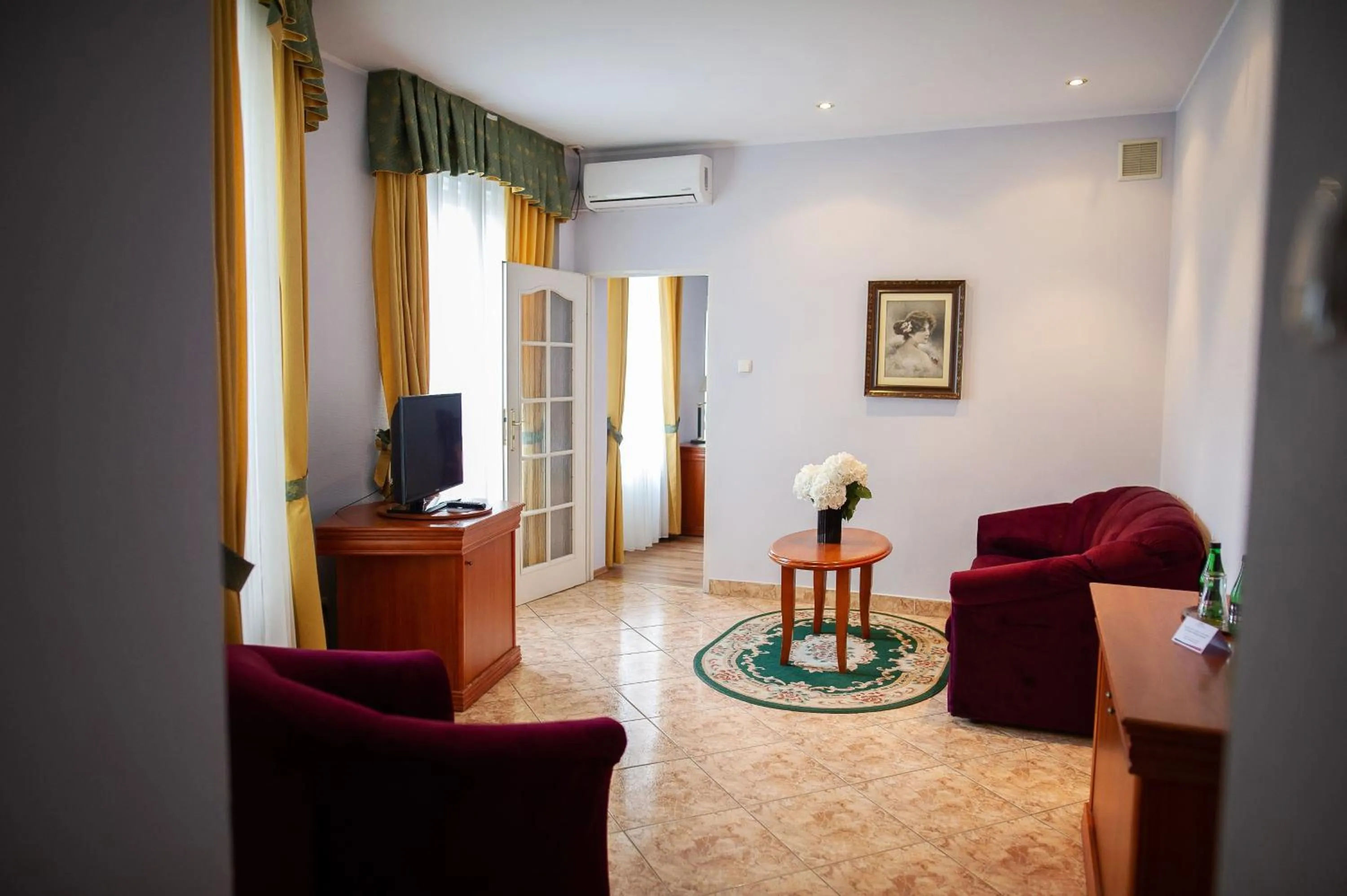 Photo of the whole room in Pietrak Hotel