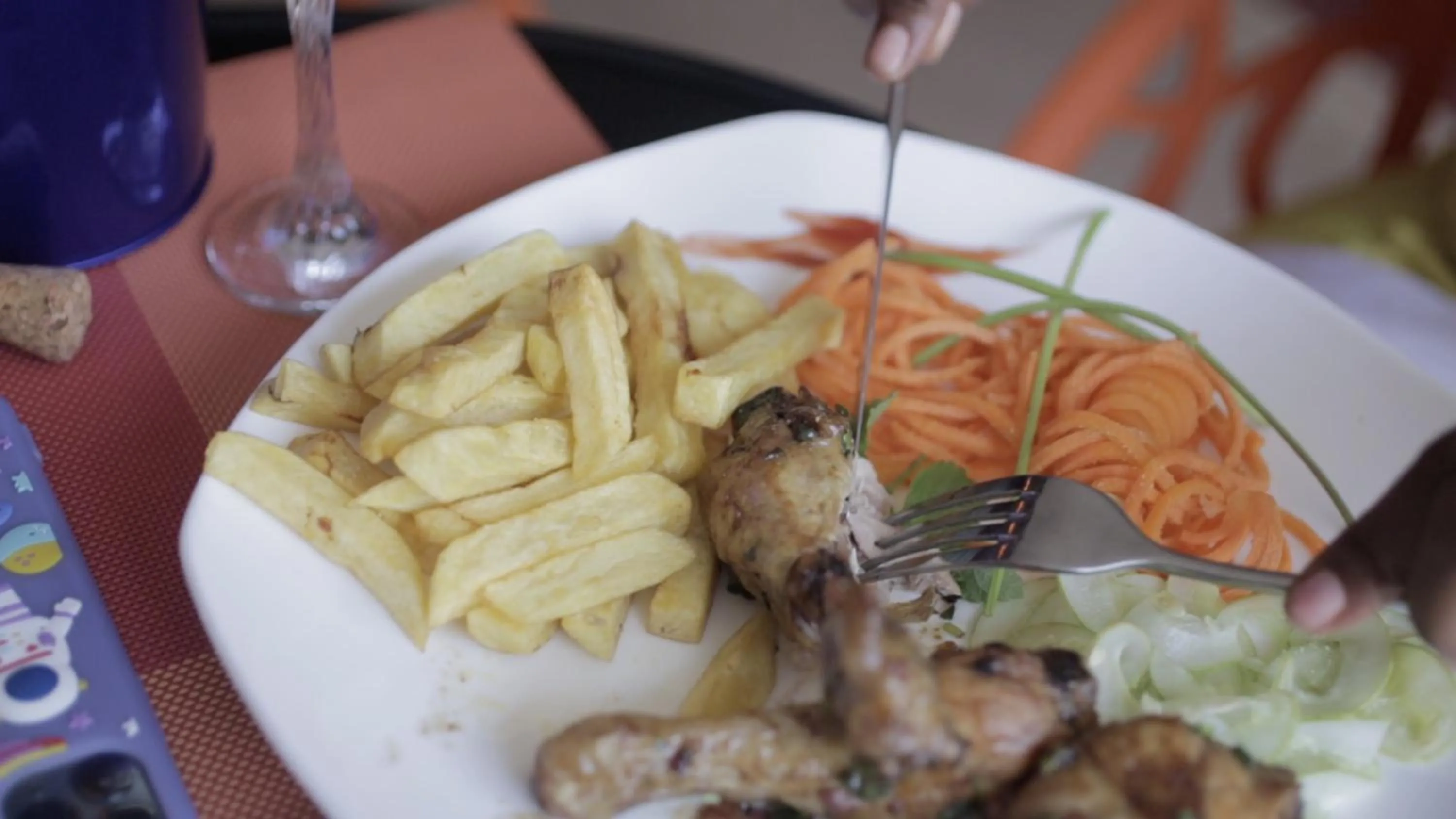 Food in CommonLens Inn