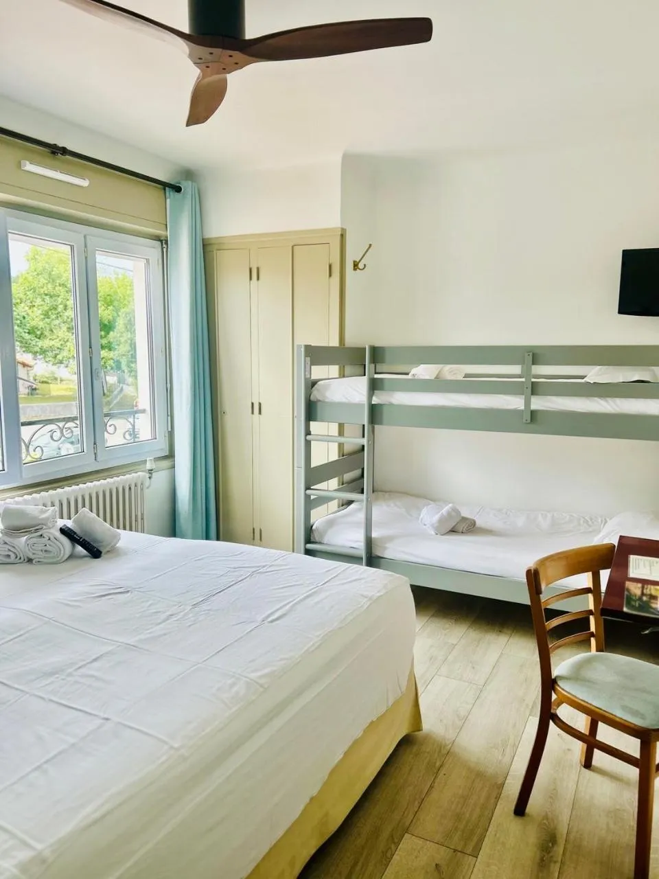 bunk bed, Bed in Hotel Bistrot FINE