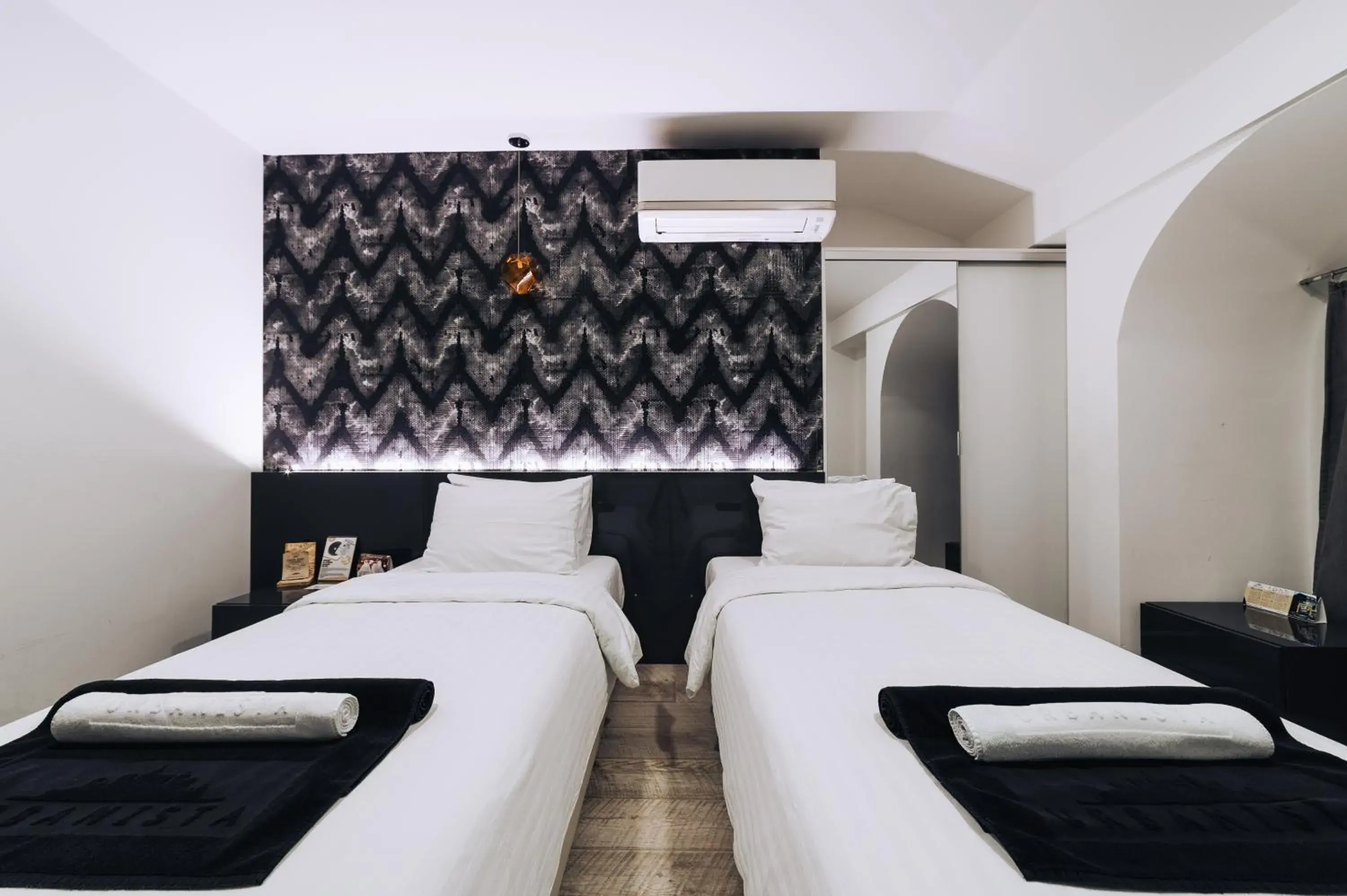 Superior Double or Twin Room with Terrace - single occupancy in Urbanista Hotel & Bar Superior Double or Twin Room with Terrace - single occupancy in Urbanista Hotel & Bar