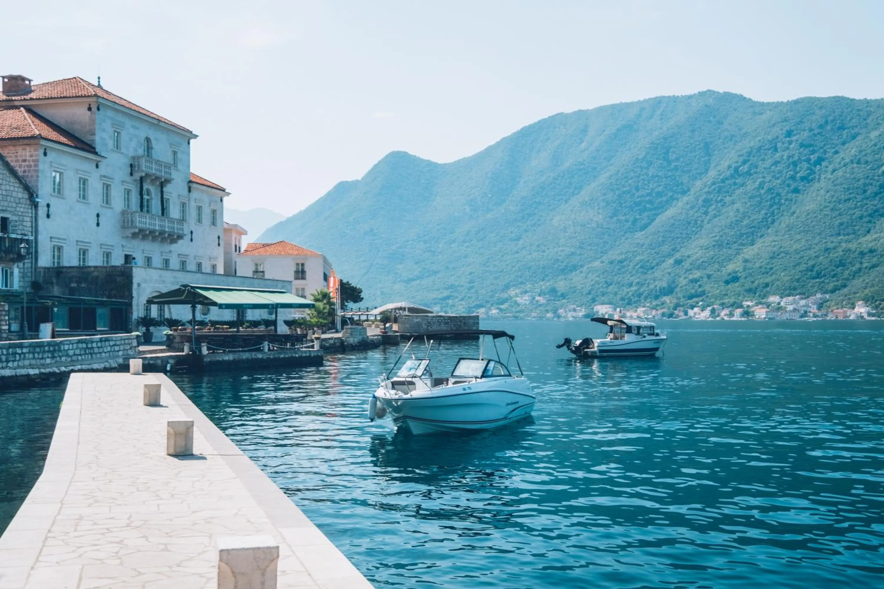 Facade/entrance in Heritage Grand Perast By Rixos