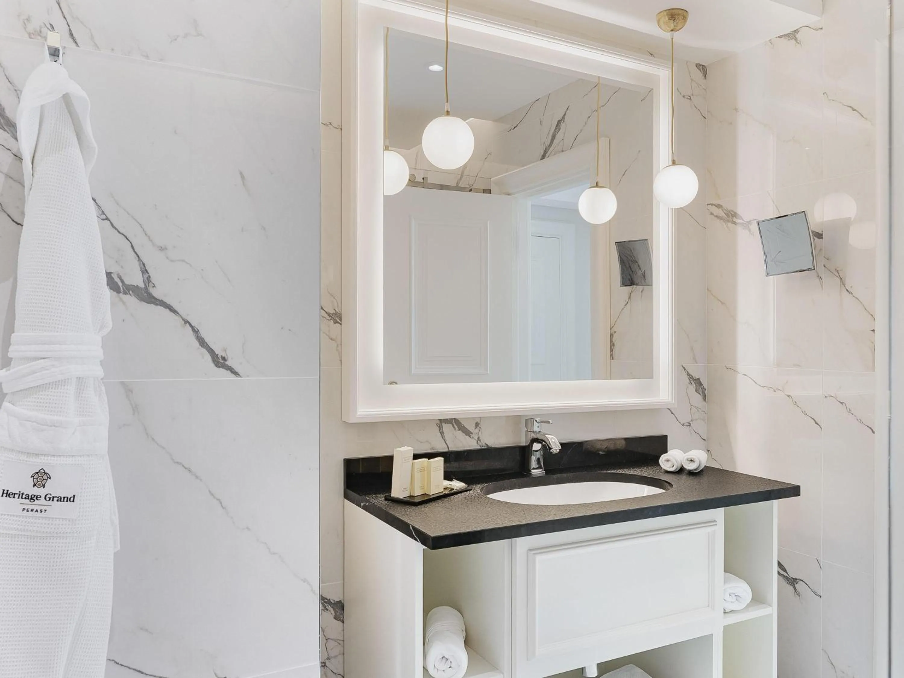 Bedroom in Heritage Grand Perast By Rixos