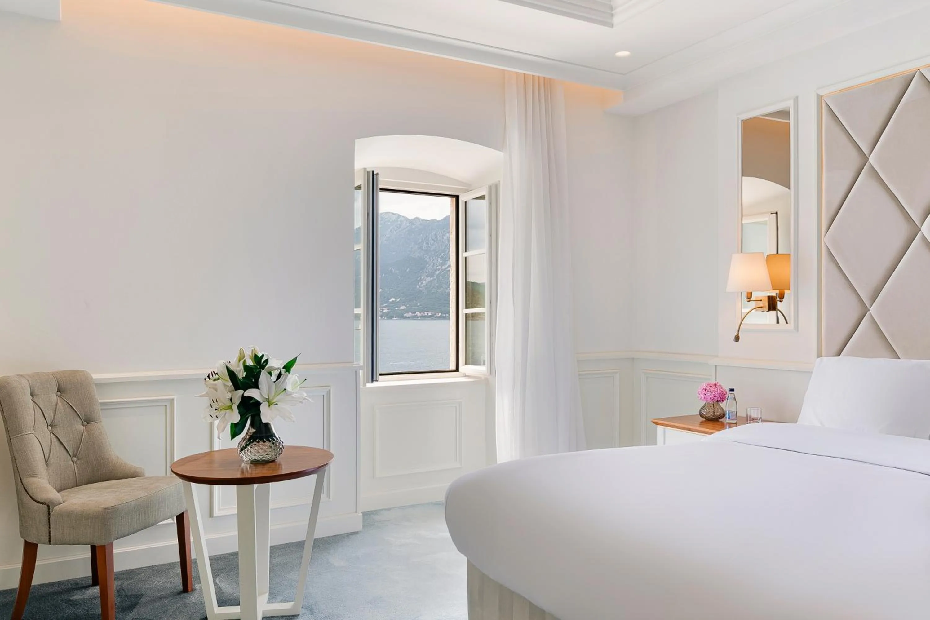 Photo of the whole room, Bed in Heritage Grand Perast By Rixos
