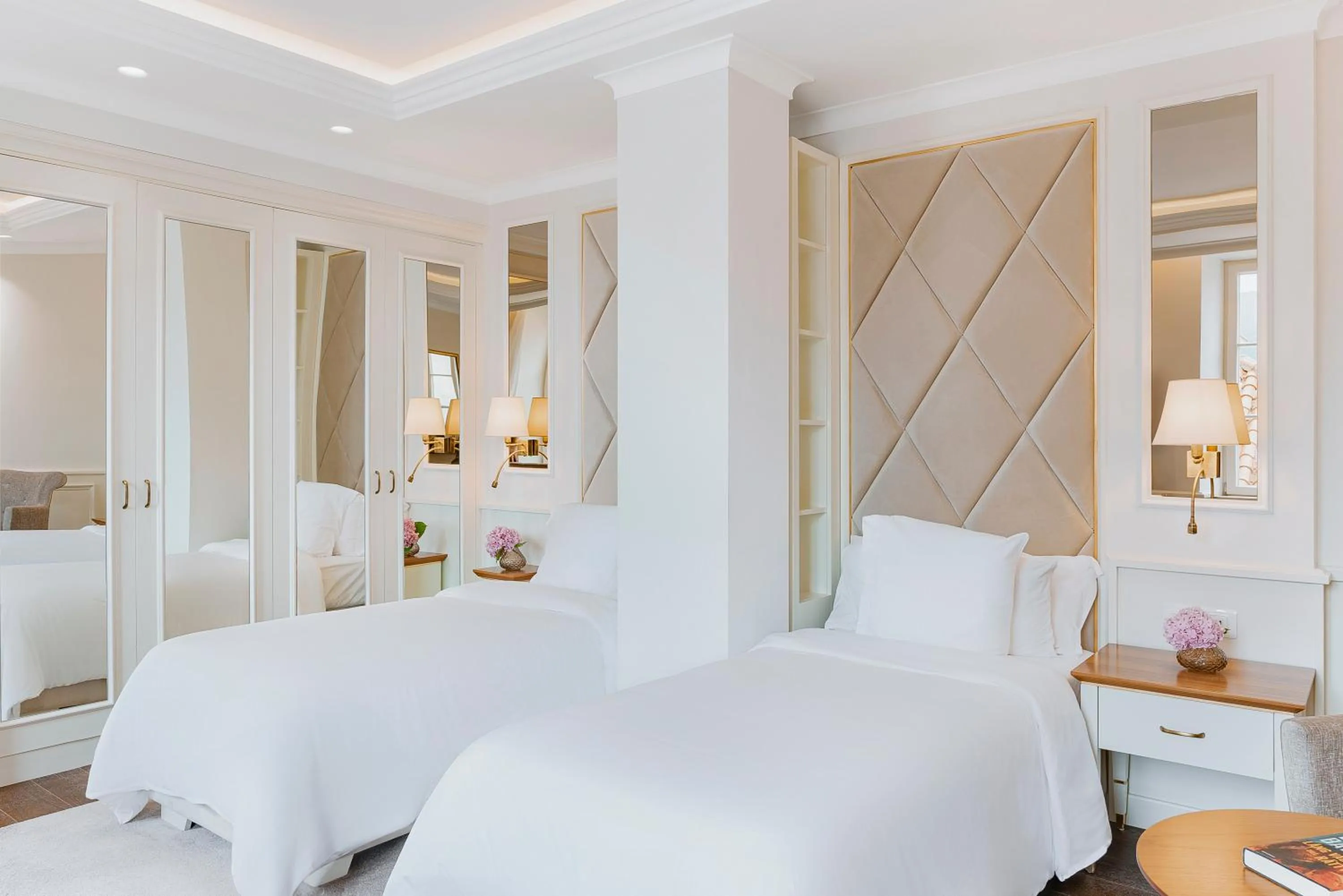 Photo of the whole room, Bed in Heritage Grand Perast By Rixos