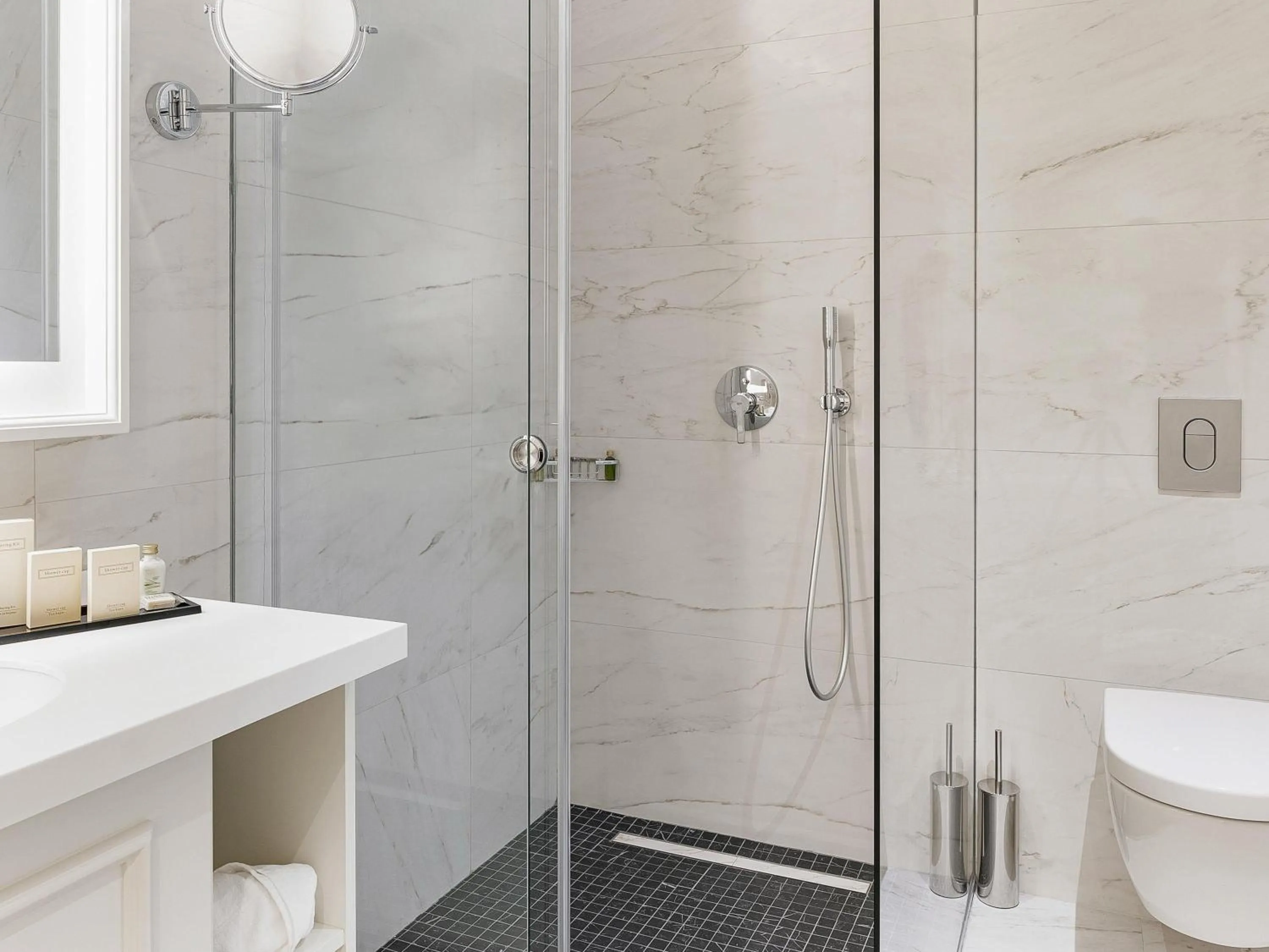 Bedroom in Heritage Grand Perast By Rixos