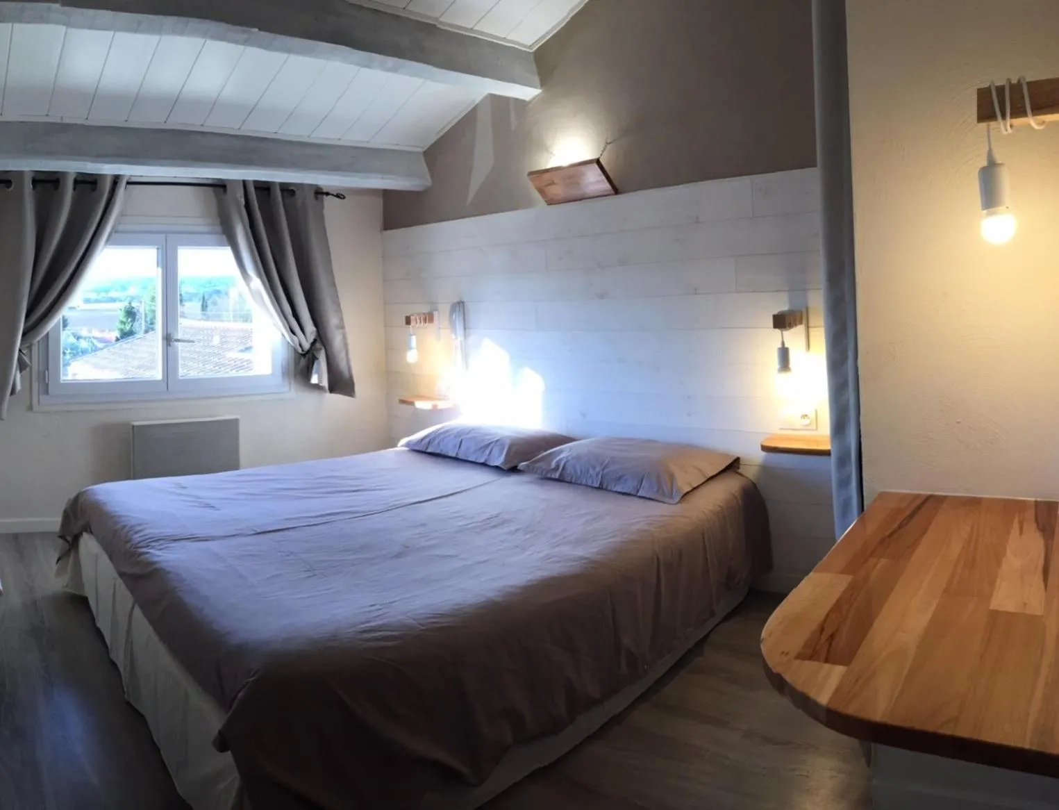 LOGIS HOTEL L' Auberge d'Uzes