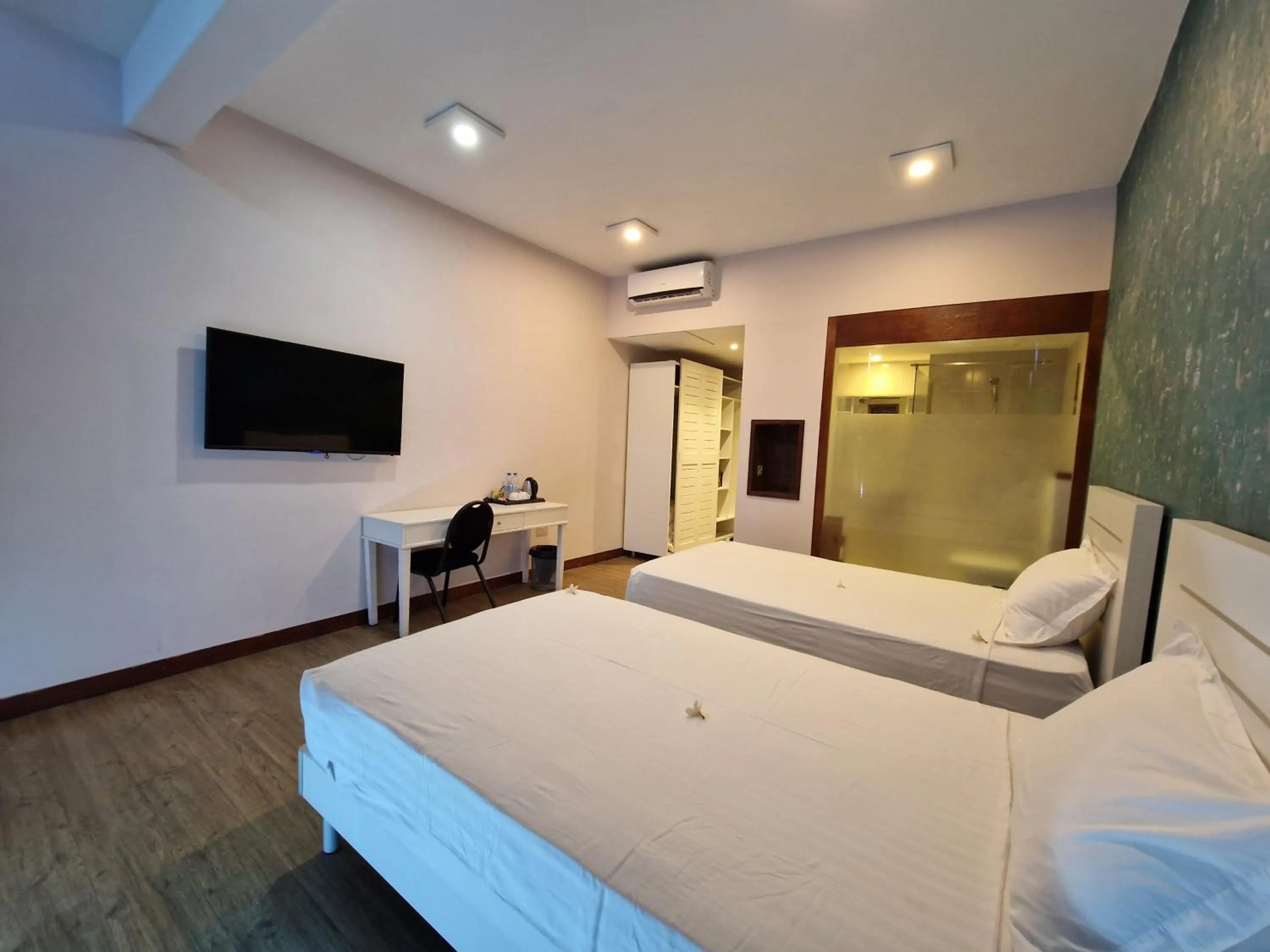 Photo of the whole room in Itsandra Beach Hotel & Resort