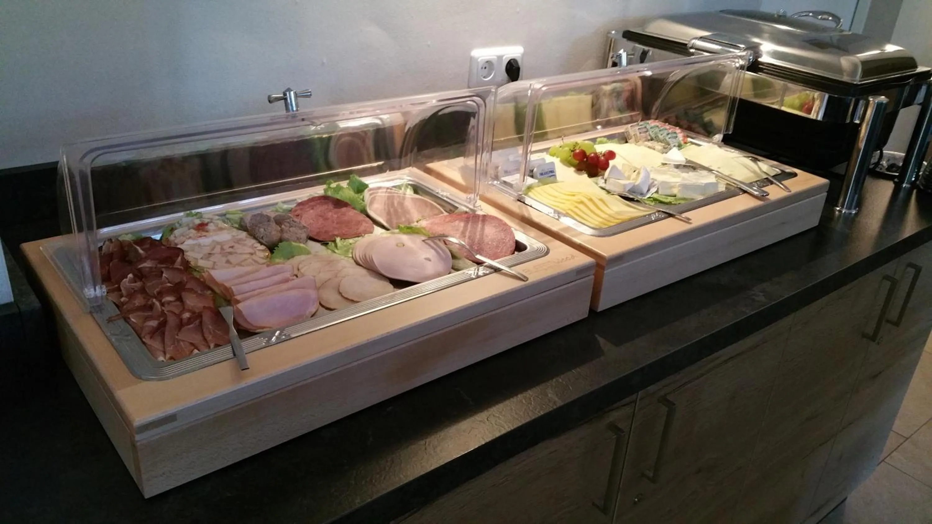 Buffet breakfast in Hotel An der Altstadt