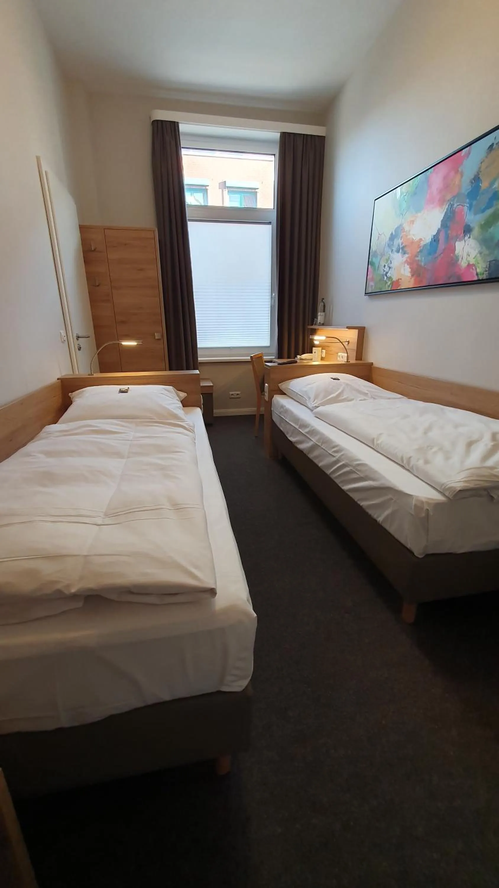 Photo of the whole room, Bed in Hotel An der Altstadt