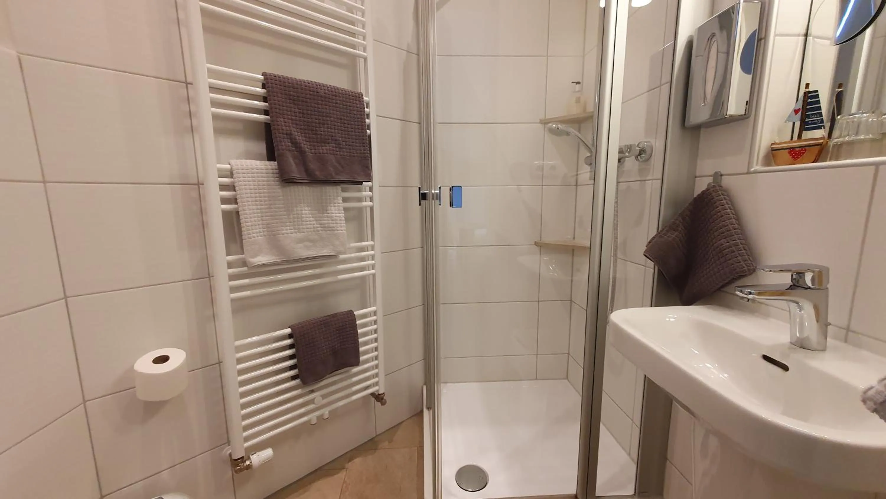 Shower in Hotel An der Altstadt