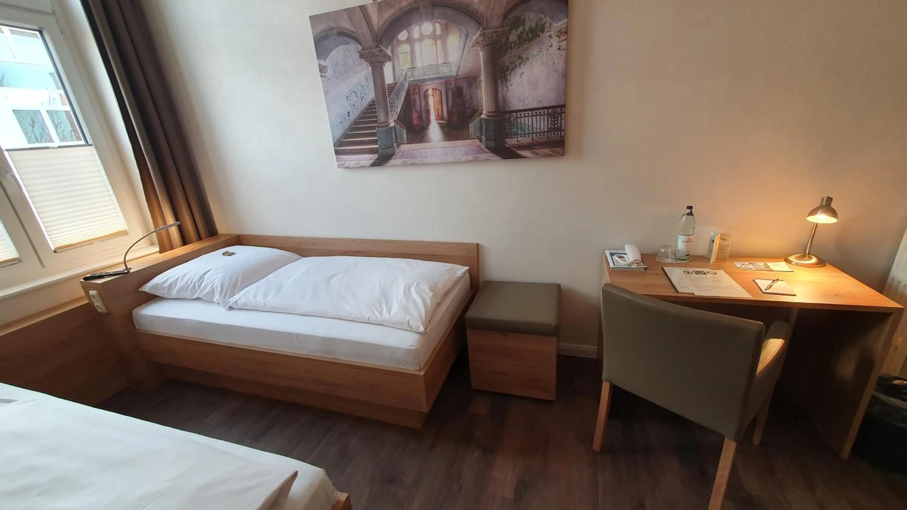 Photo of the whole room, Bed in Hotel An der Altstadt