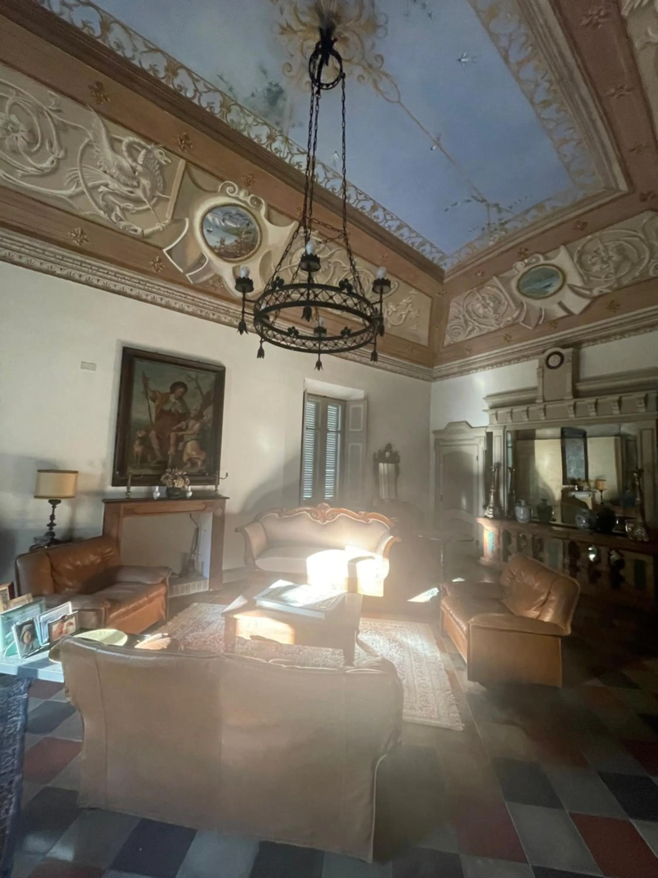 hair dresser in Dimora Storica La Corte Delle 4 Stagioni