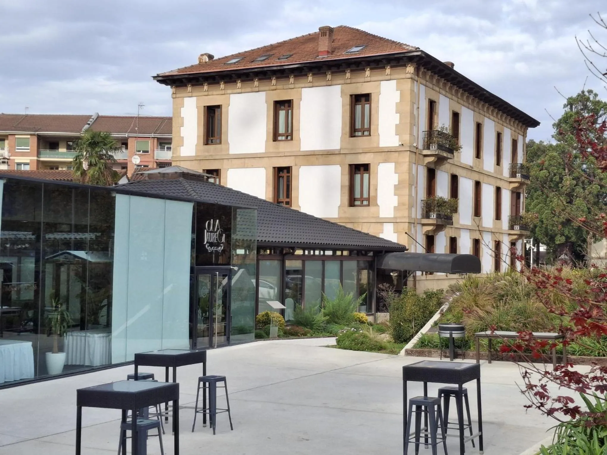 Property building in Hotel Olajauregi