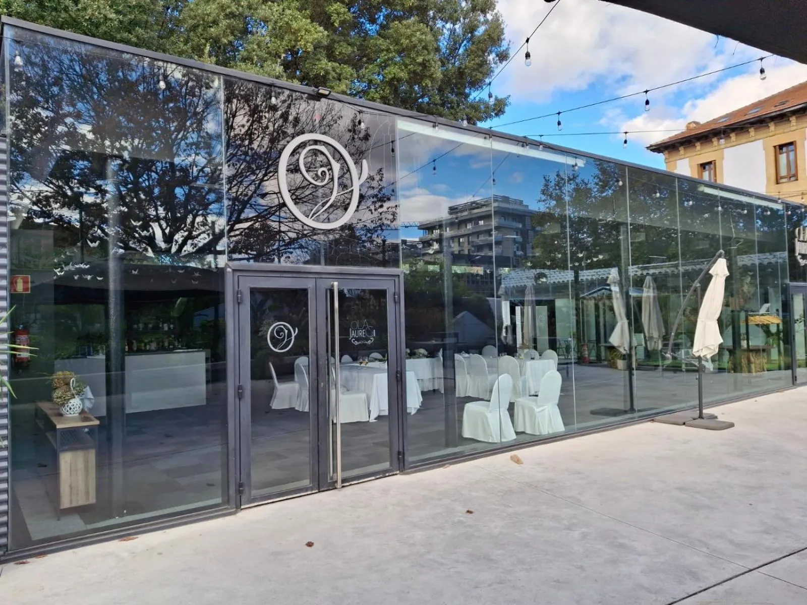 Restaurant/places to eat in Hotel Olajauregi