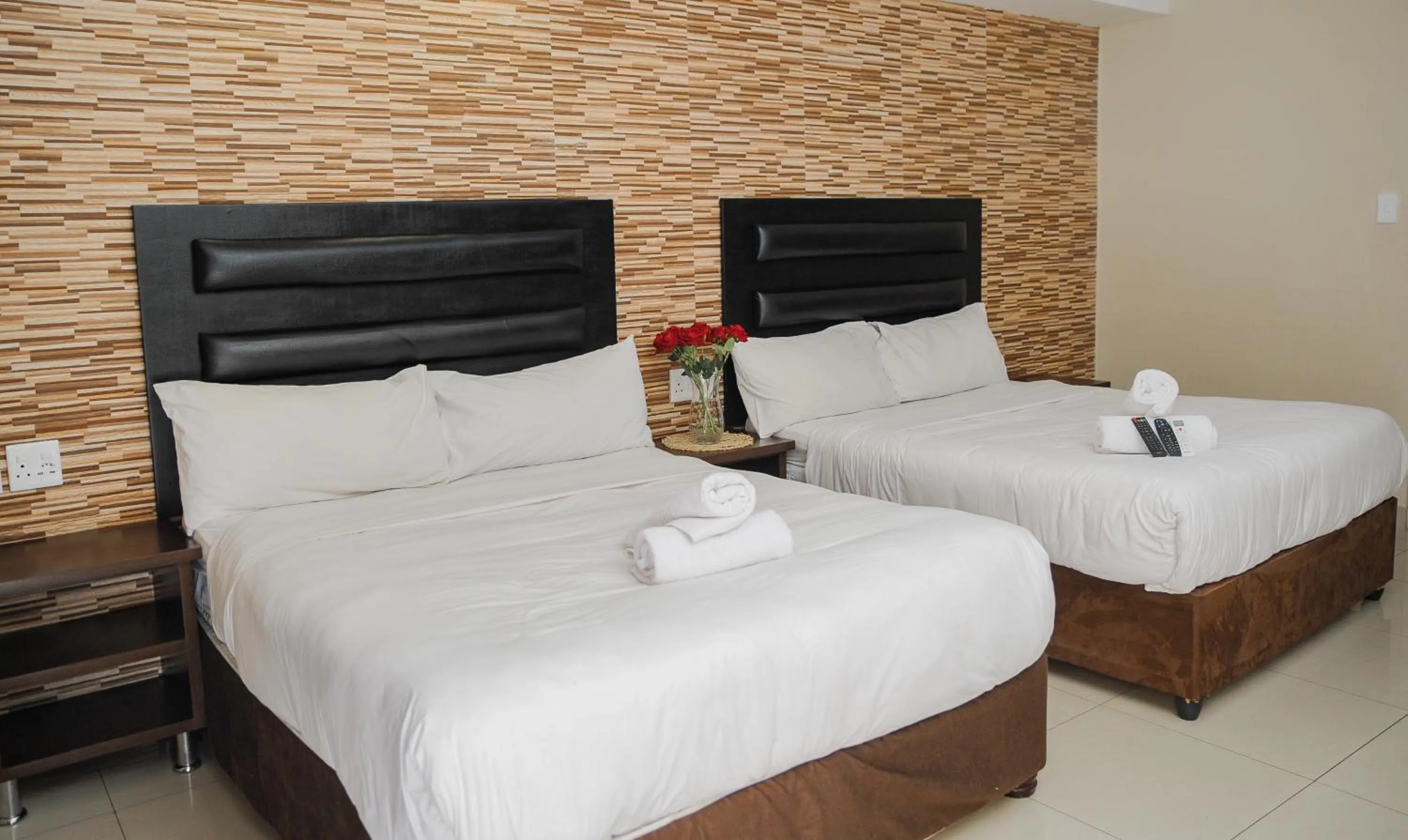 Garden view, Bed in Bayside Hotel Pietermaritzburg