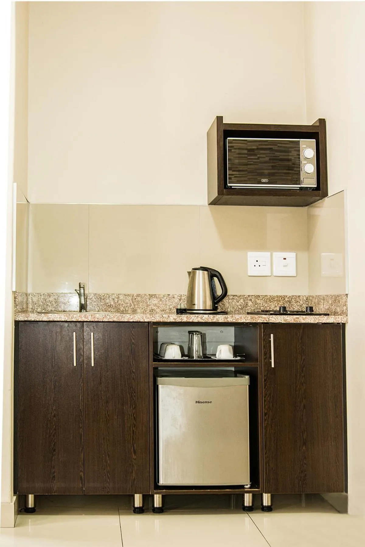 Kitchen or kitchenette in Bayside Hotel Pietermaritzburg