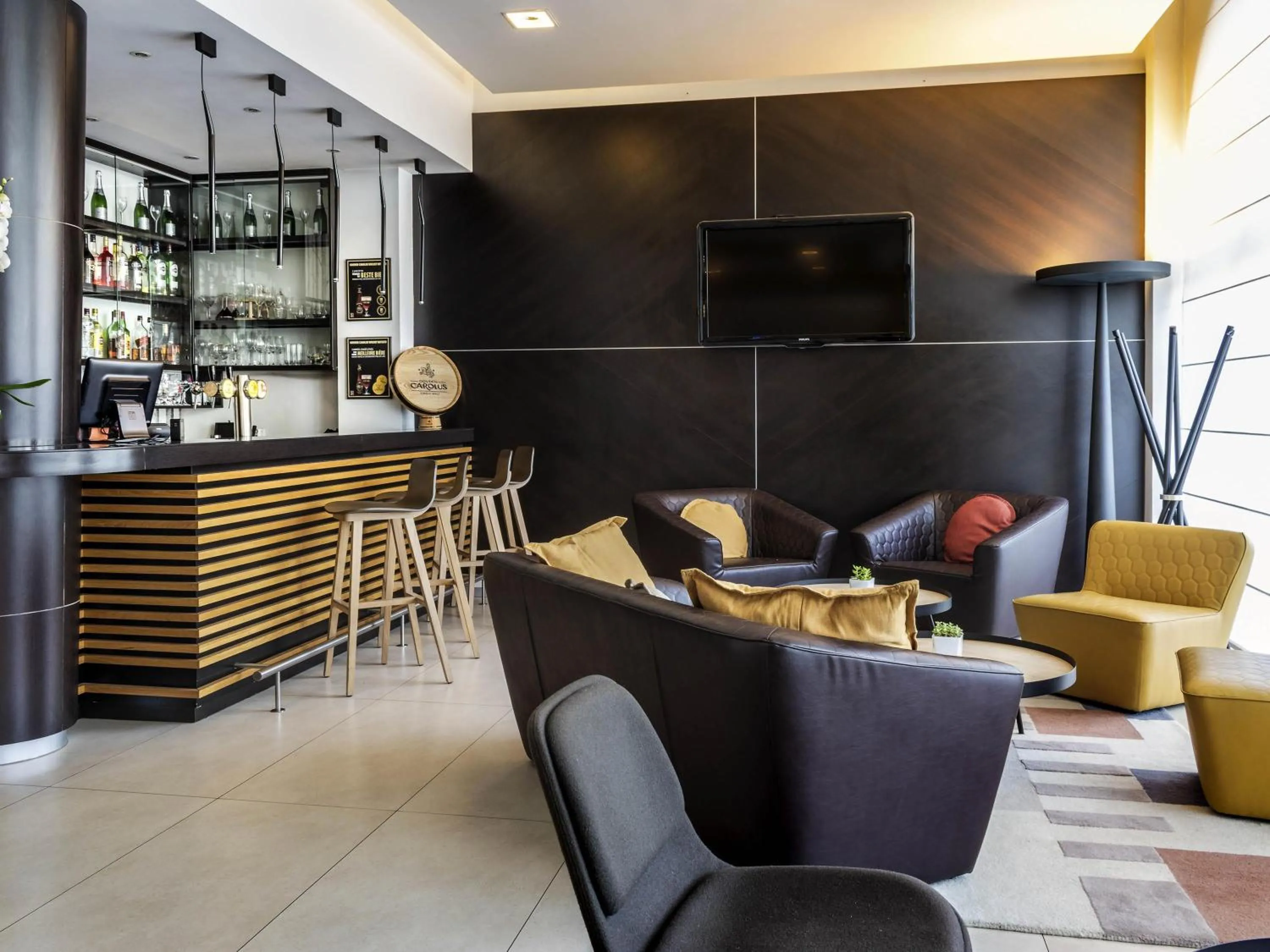 Lounge or bar in Novotel Brussels Centre Midi