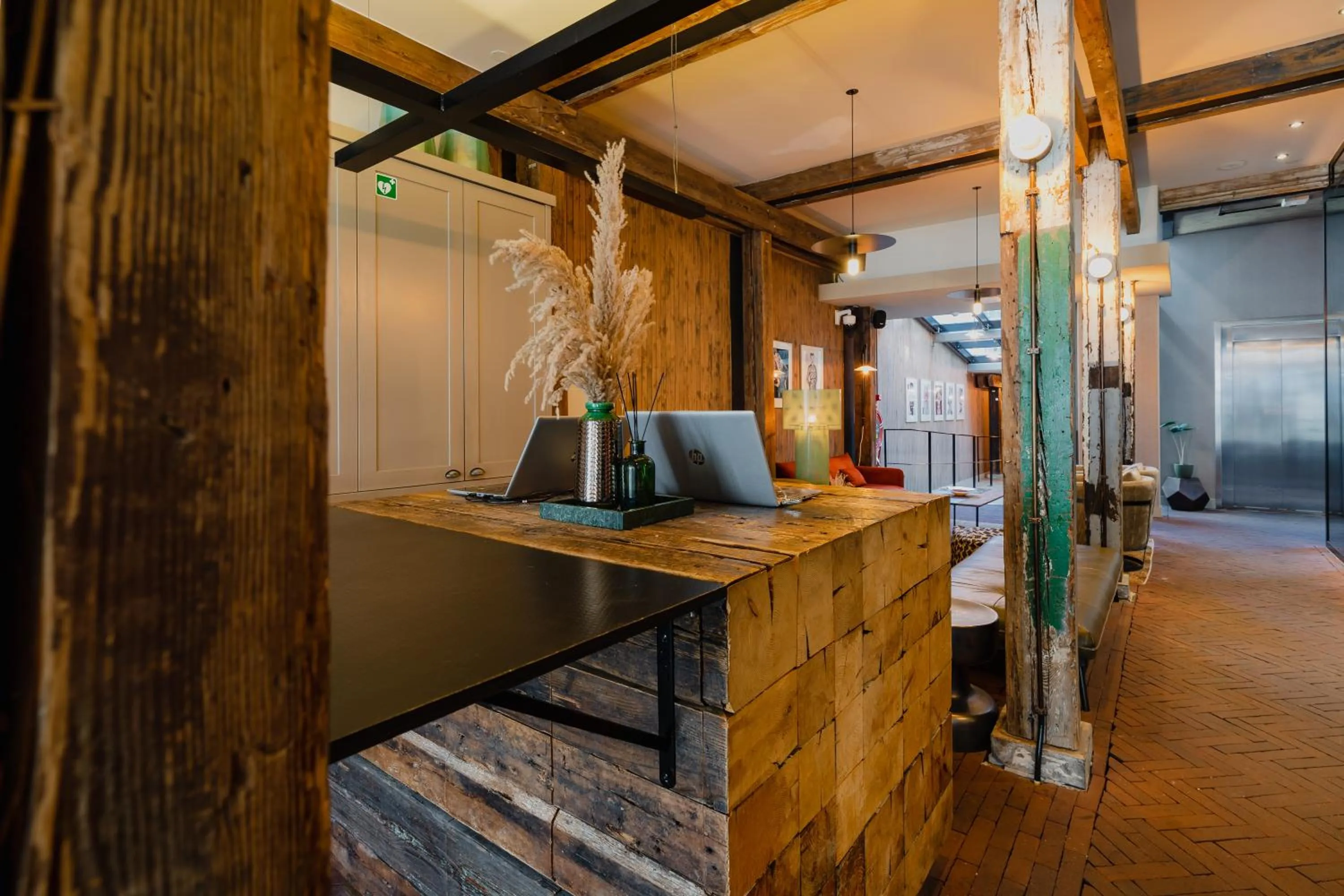 Lobby or reception in Hotel van de Vijsel