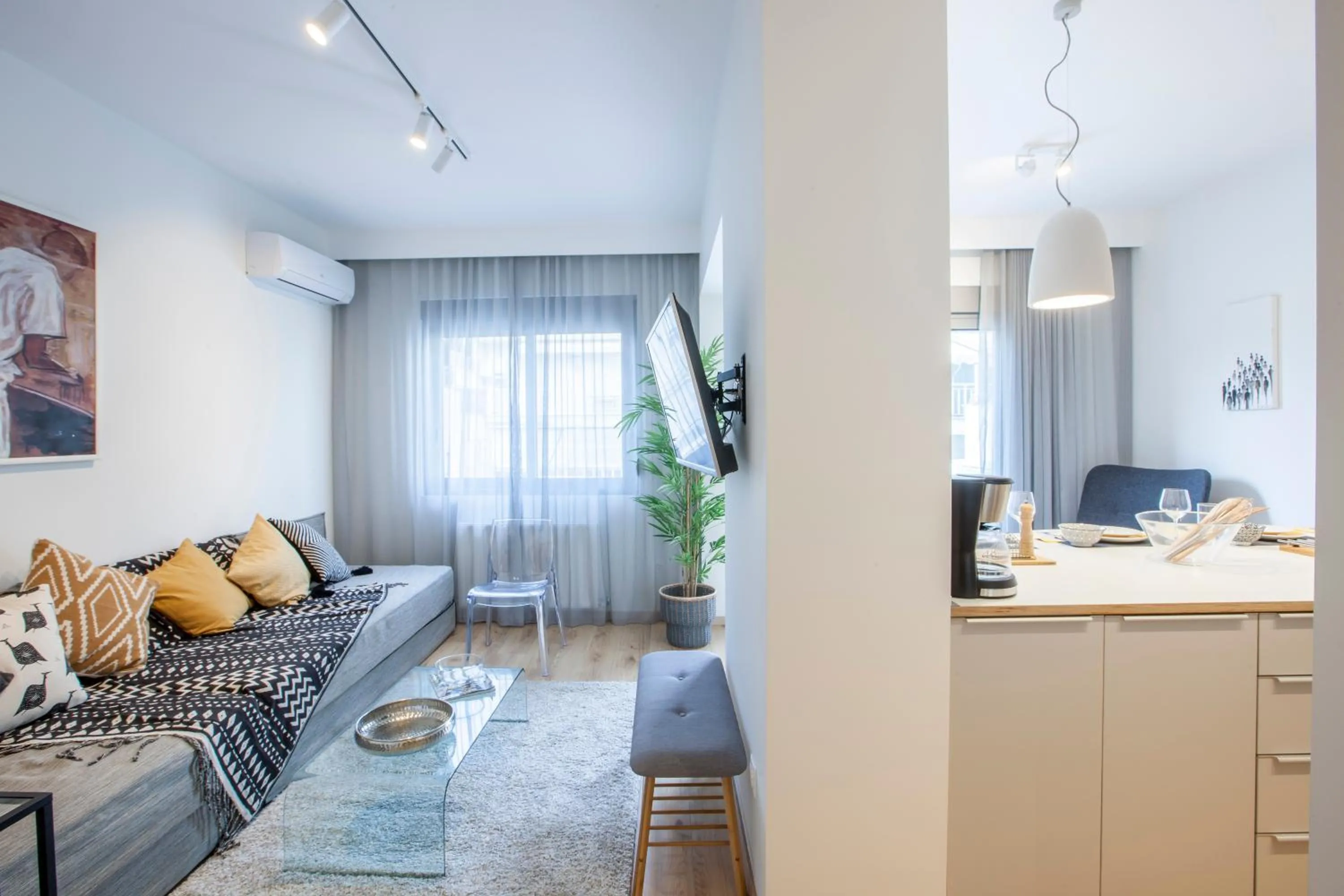 Kanonika Homes City Apartment