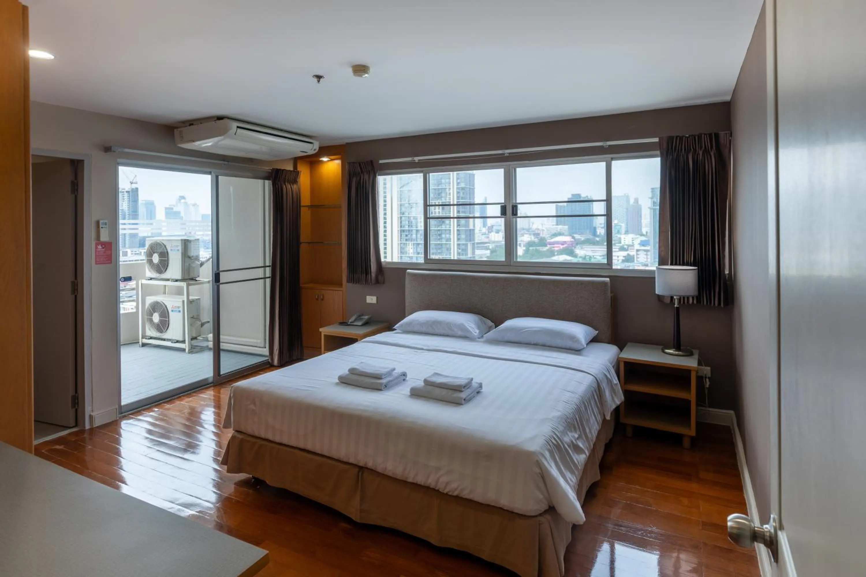 Bed in BU Place Hotel