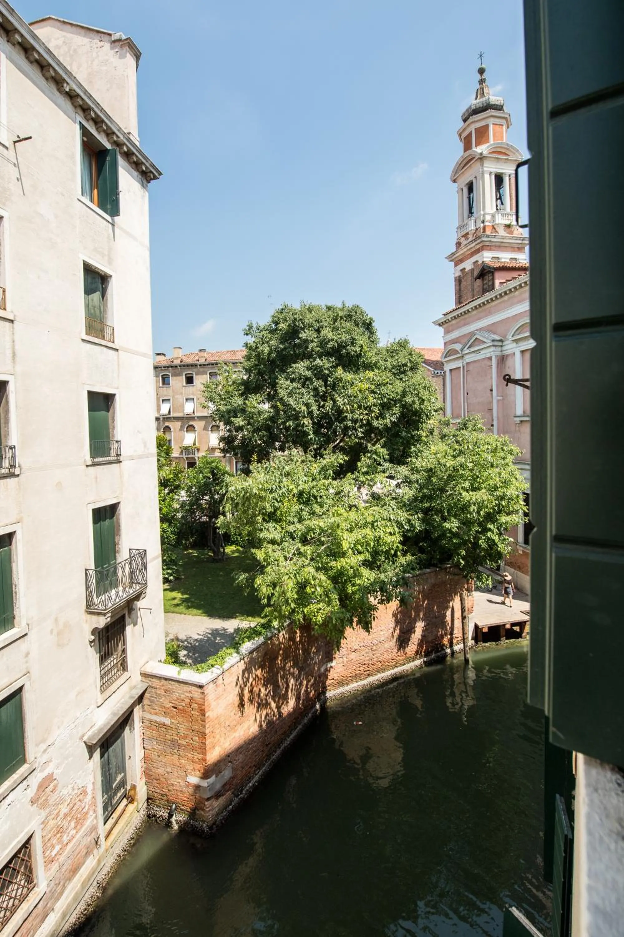 River view in Locanda Leon Bianco on the Grand Canal