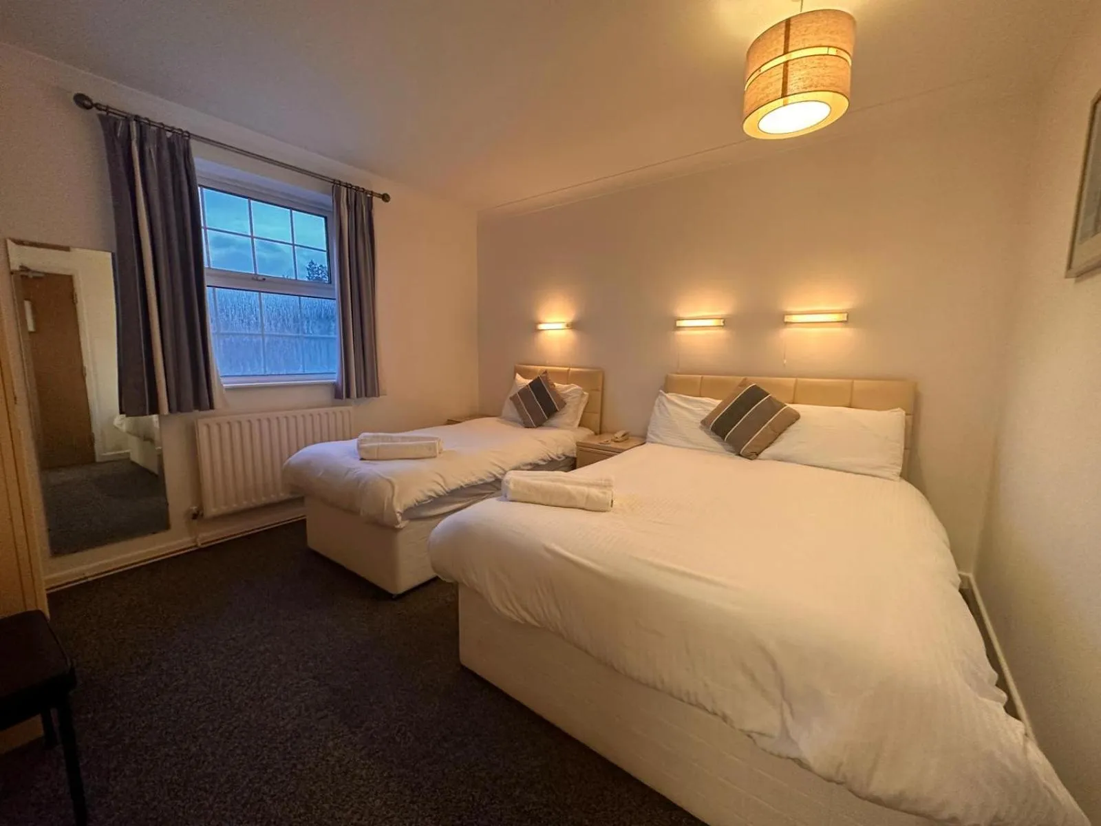 Bed in 281 Hotel & Restaurant