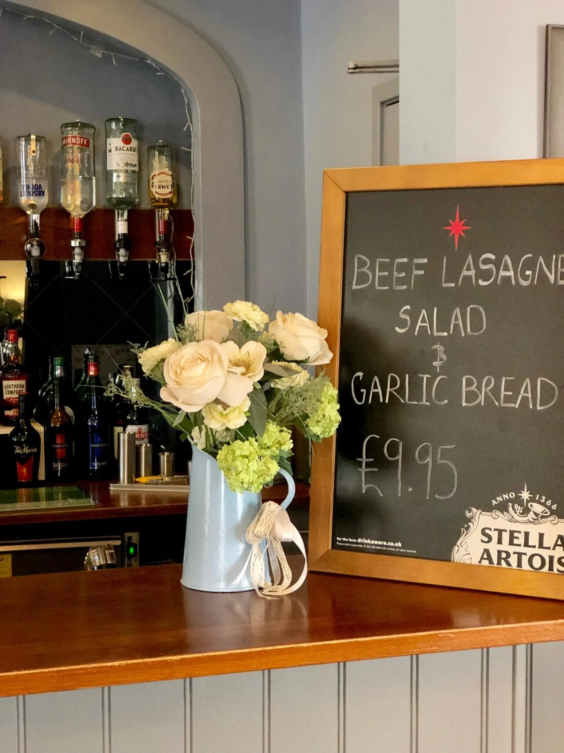 Lounge or bar in 281 Hotel & Restaurant