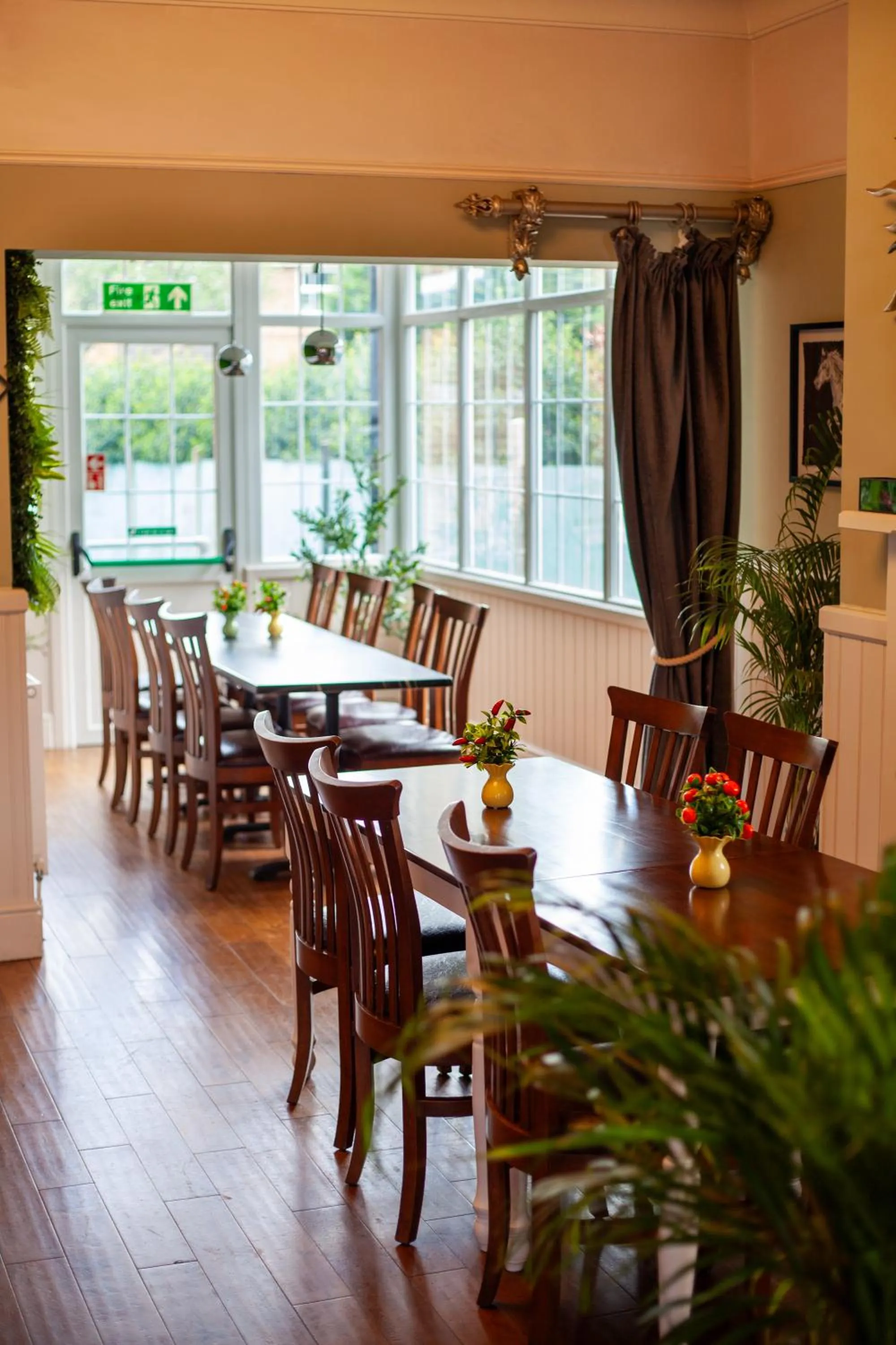 Restaurant/places to eat in Pine Lodge Hotel & Restaurant Mansfield