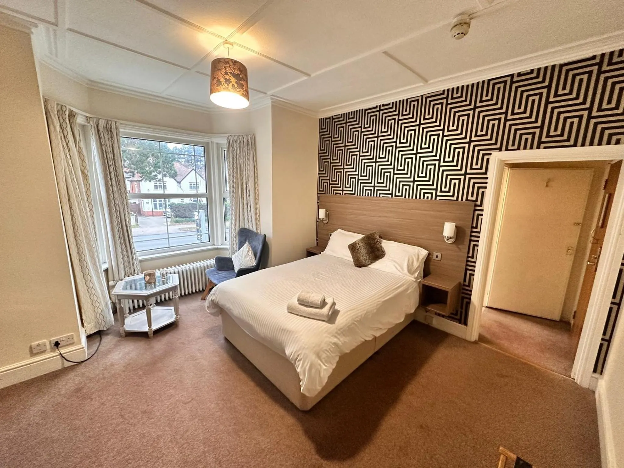 Bed in 281 Hotel & Restaurant