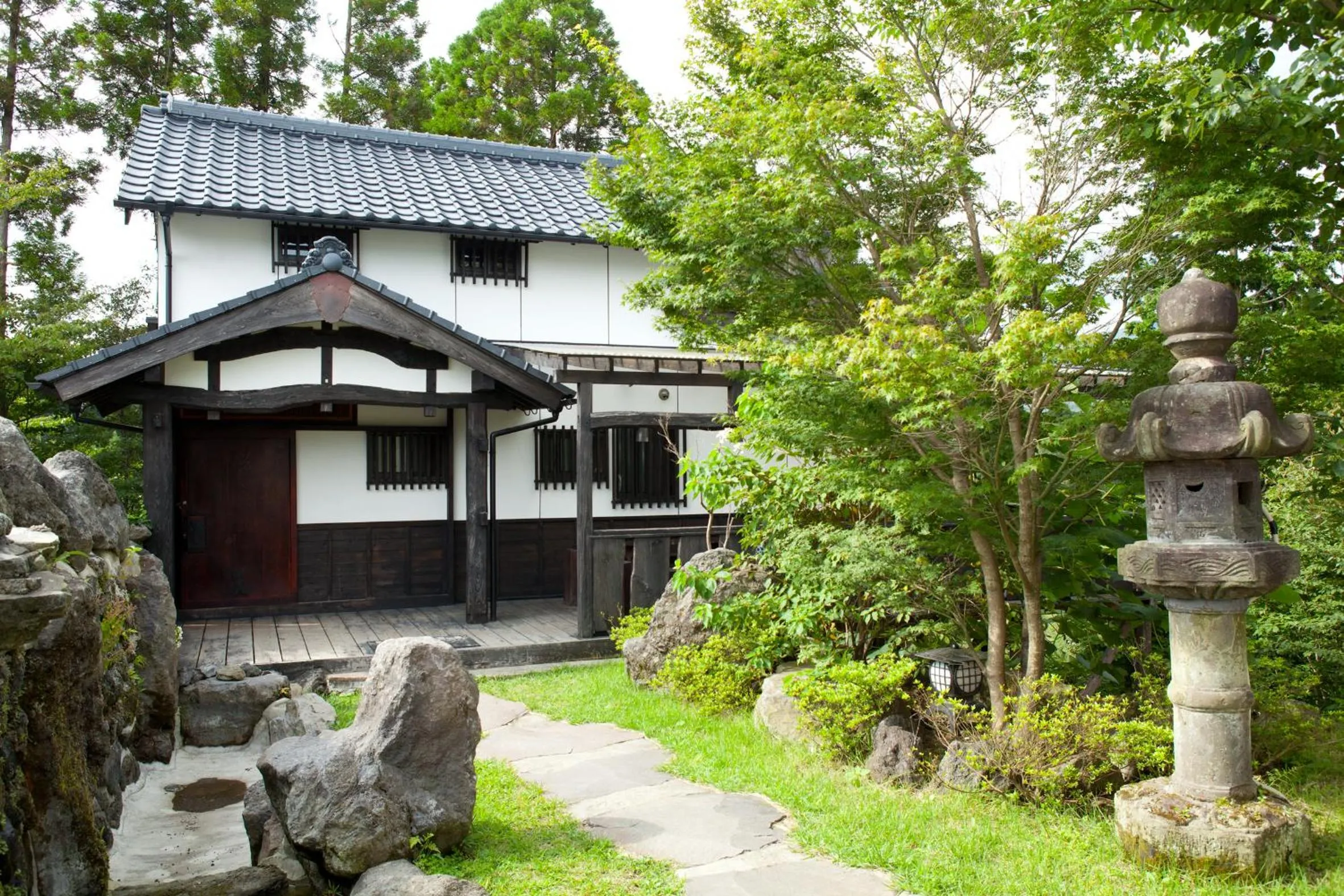 Property building in Kurokawa Mori no Cottage