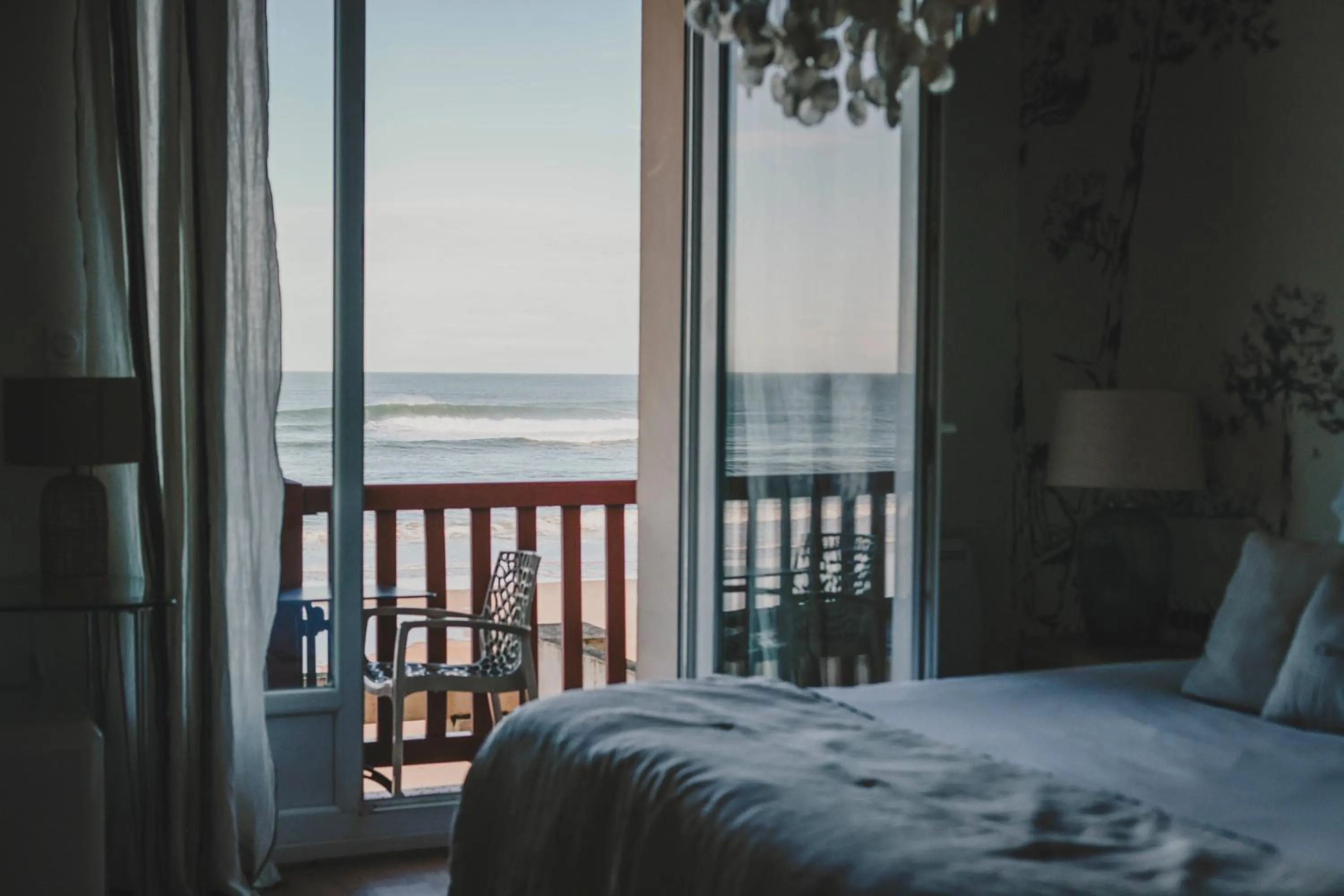 Balcony/Terrace, Bed in Hôtel de La Plage