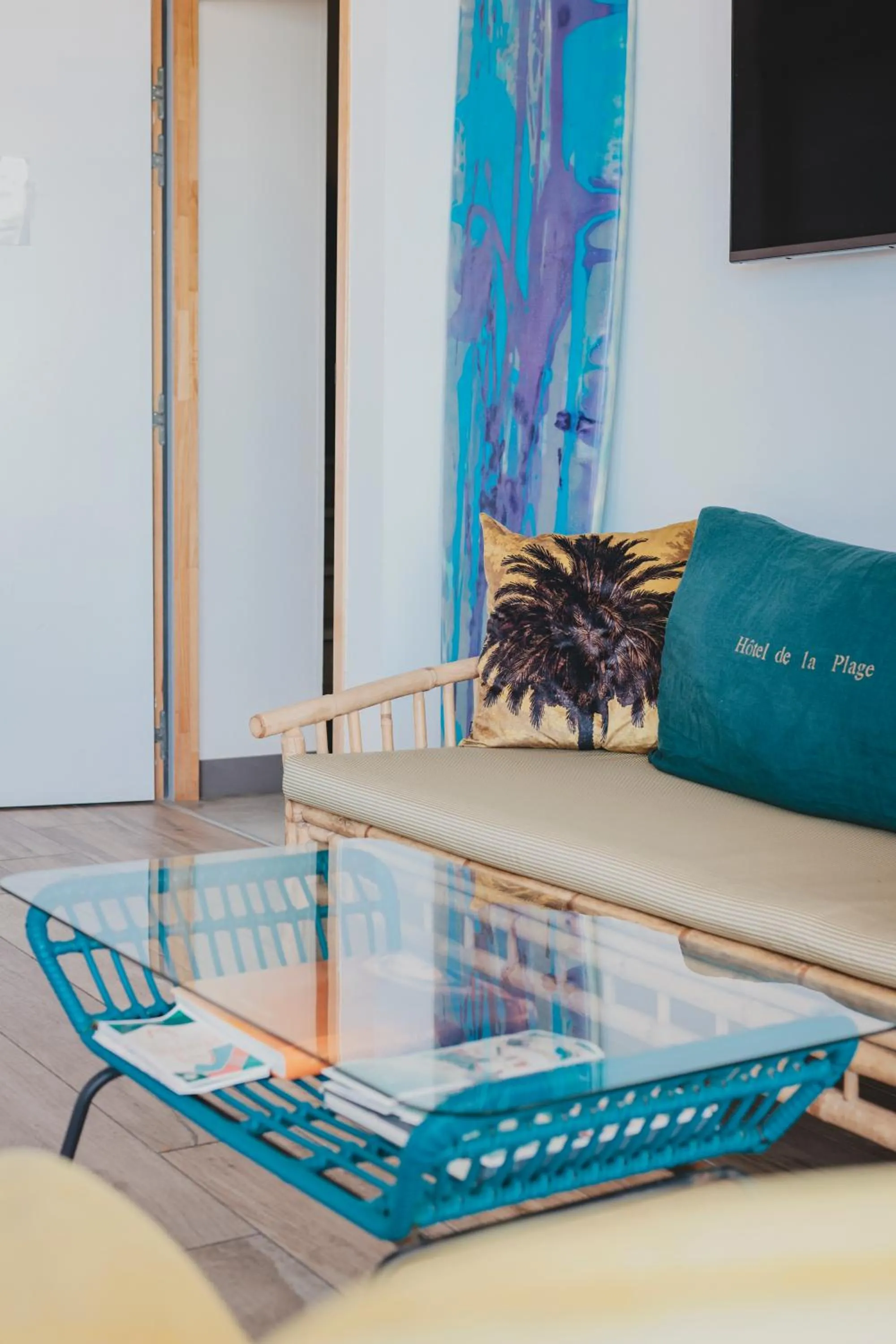 TV and multimedia in Hôtel de La Plage