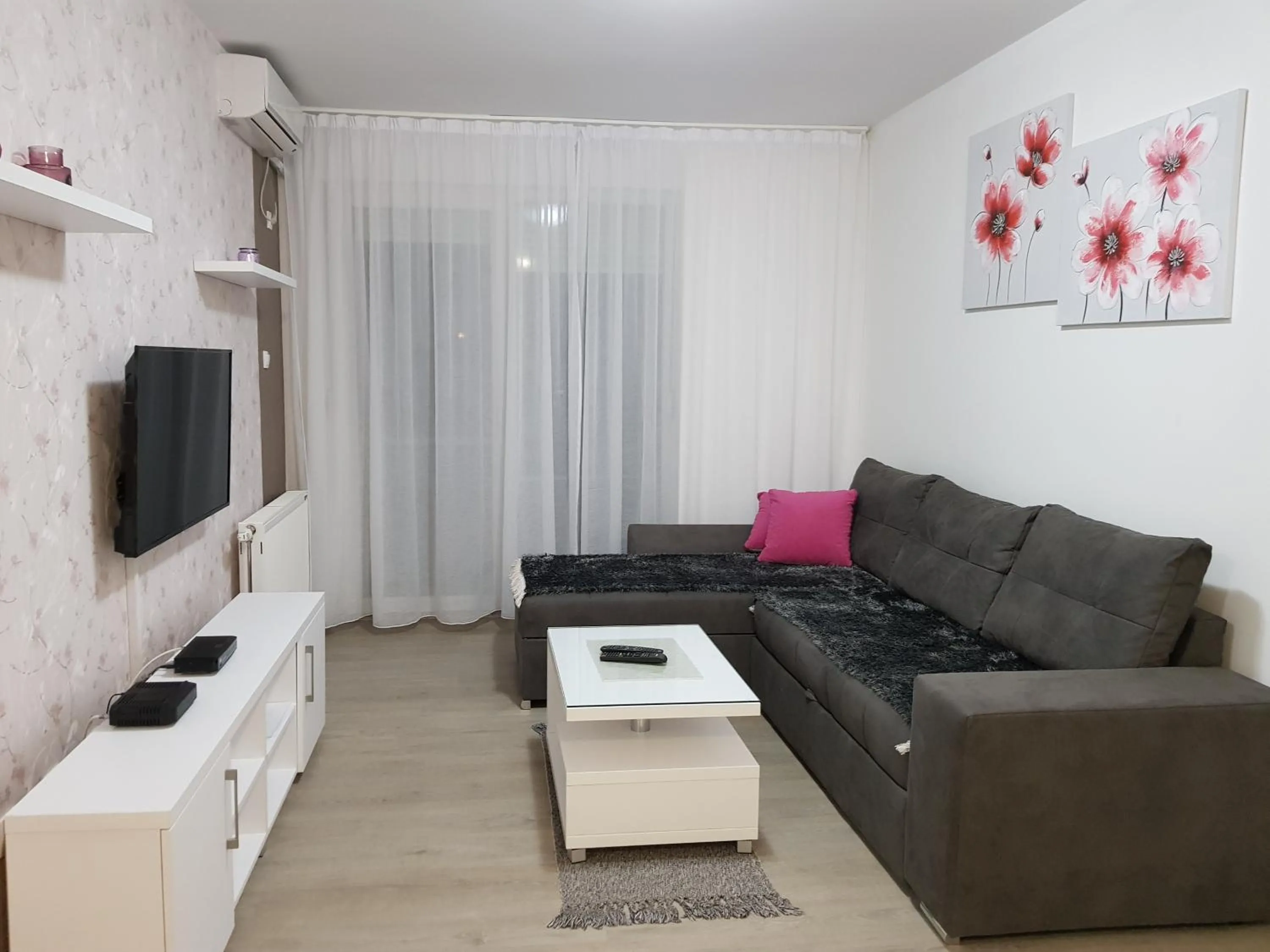 TV and multimedia in Apartment GEA 18