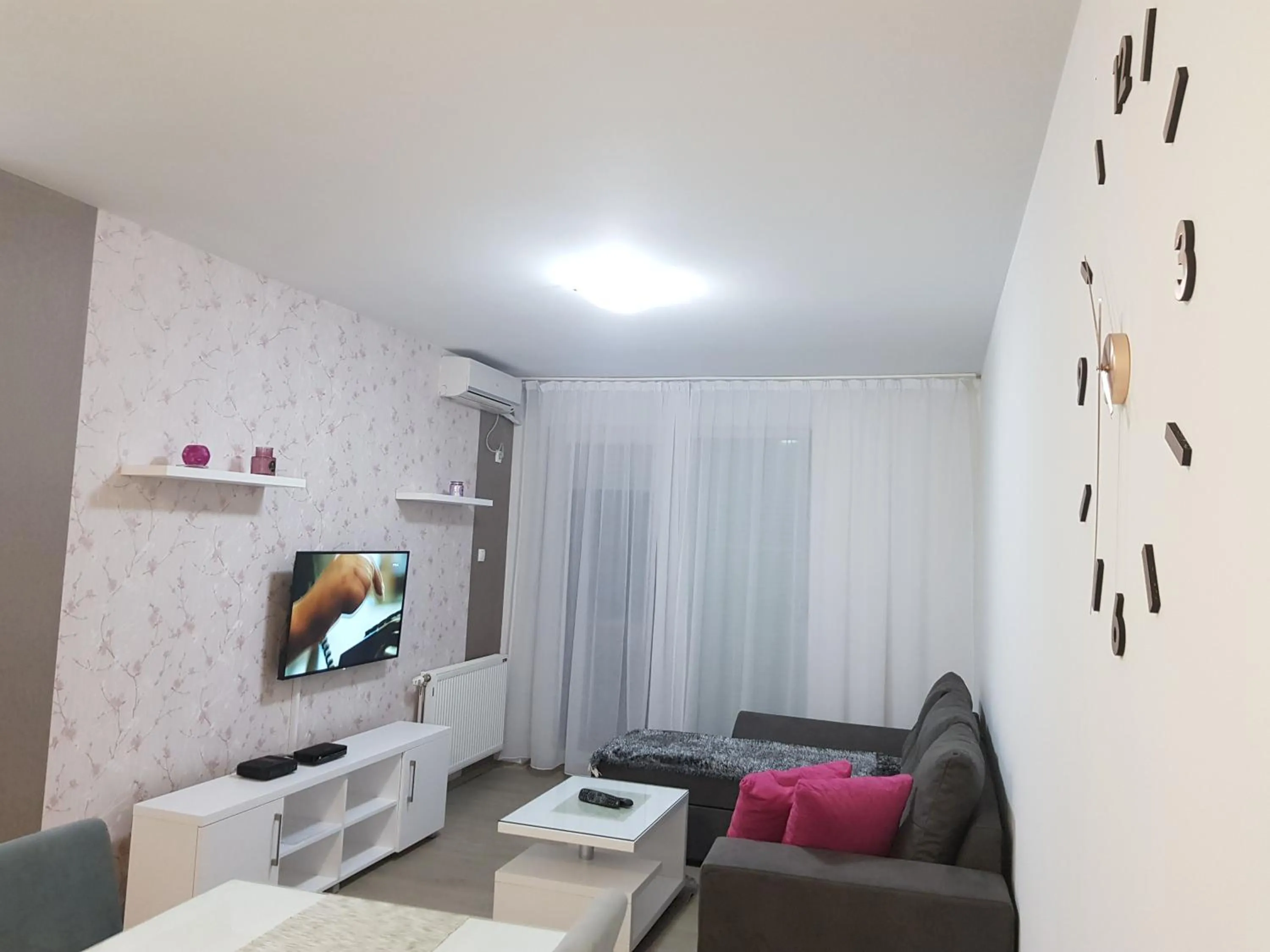 TV and multimedia in Apartment GEA 18