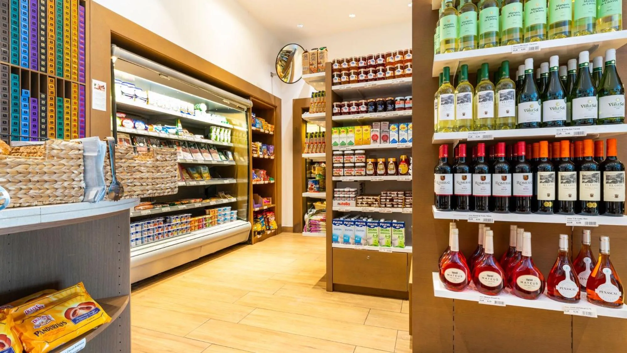 Supermarket/grocery shop in Hapimag Apartments Marbella
