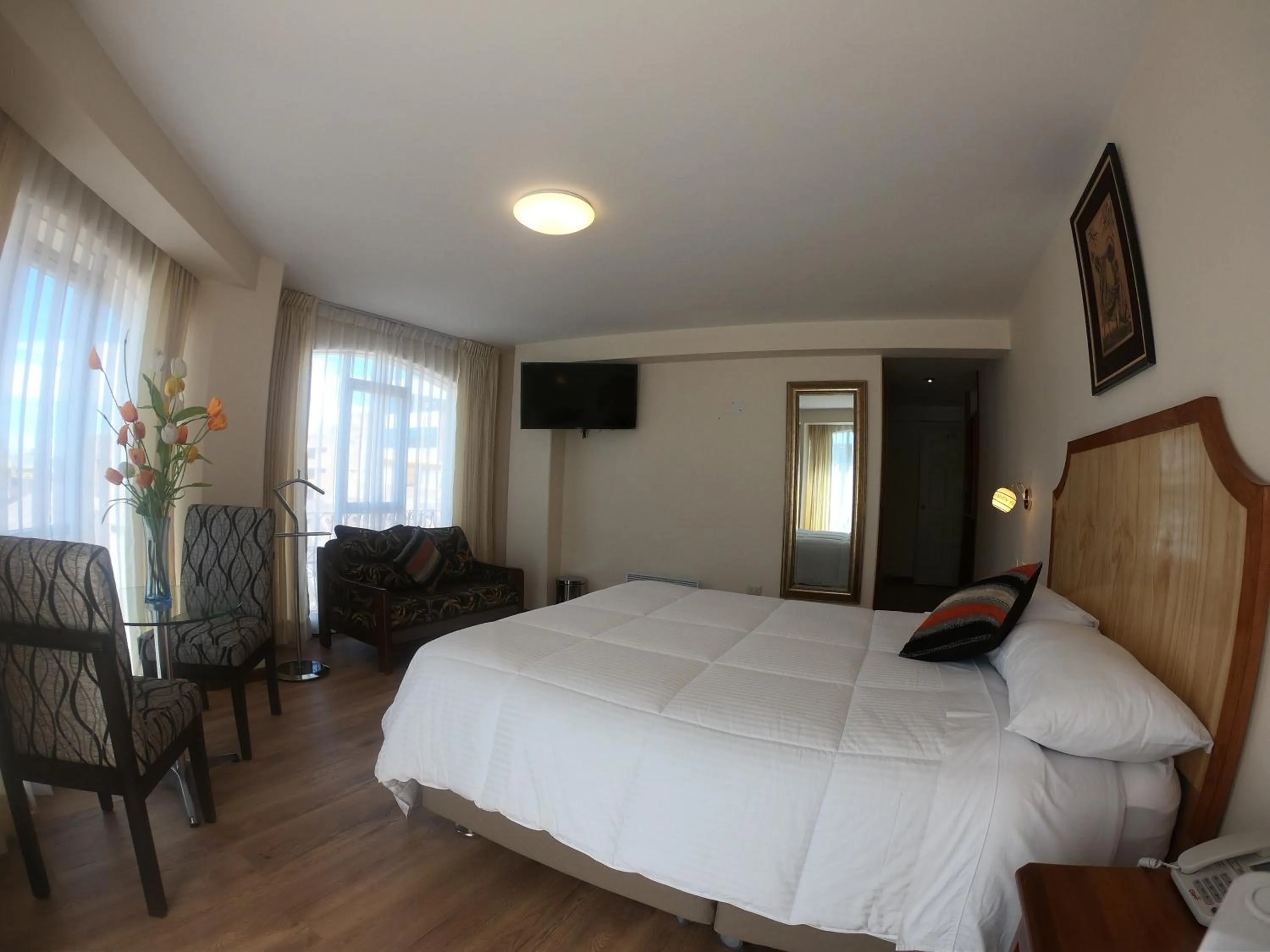 Bed in Sol Plaza Hotel