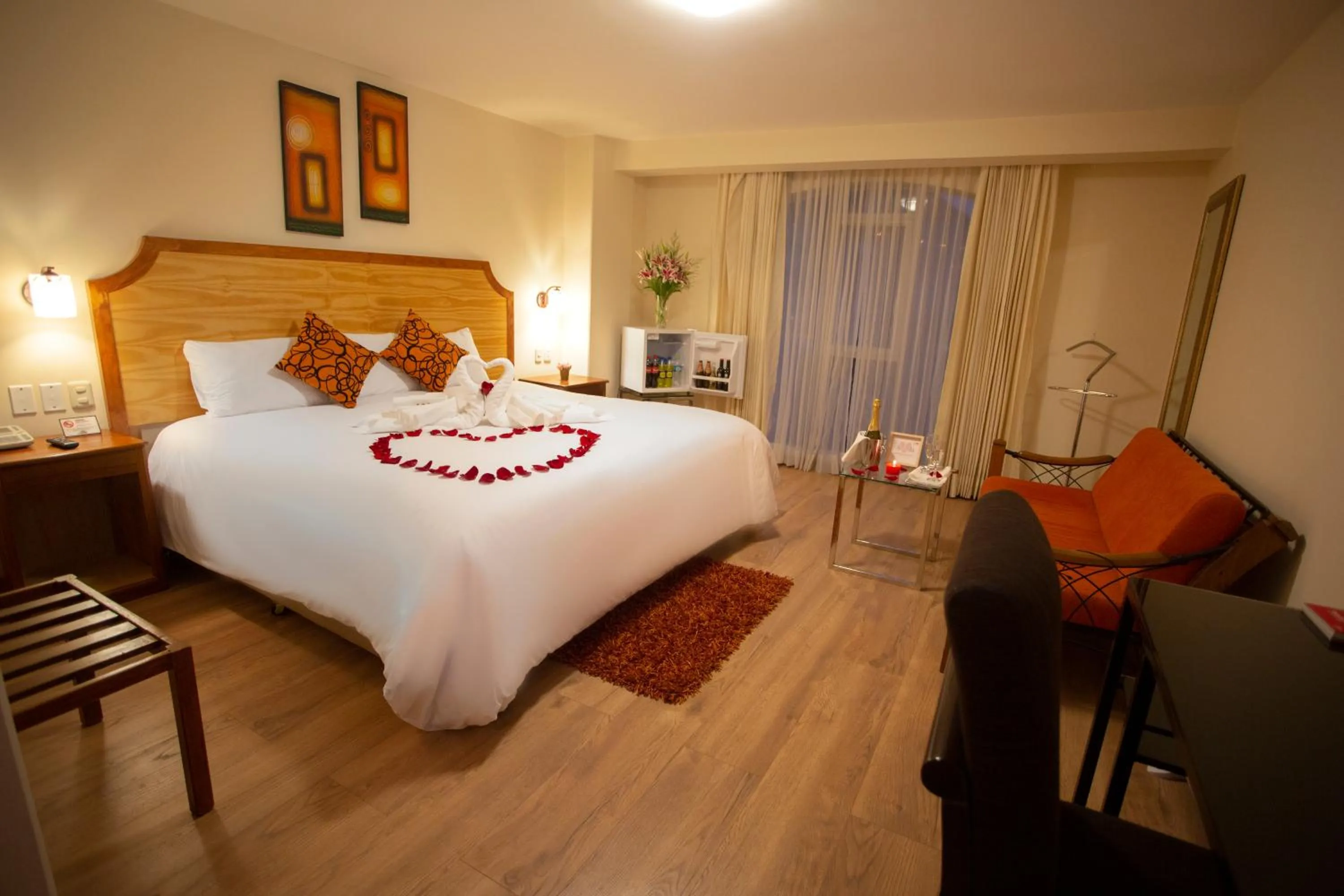 Bed in Sol Plaza Hotel