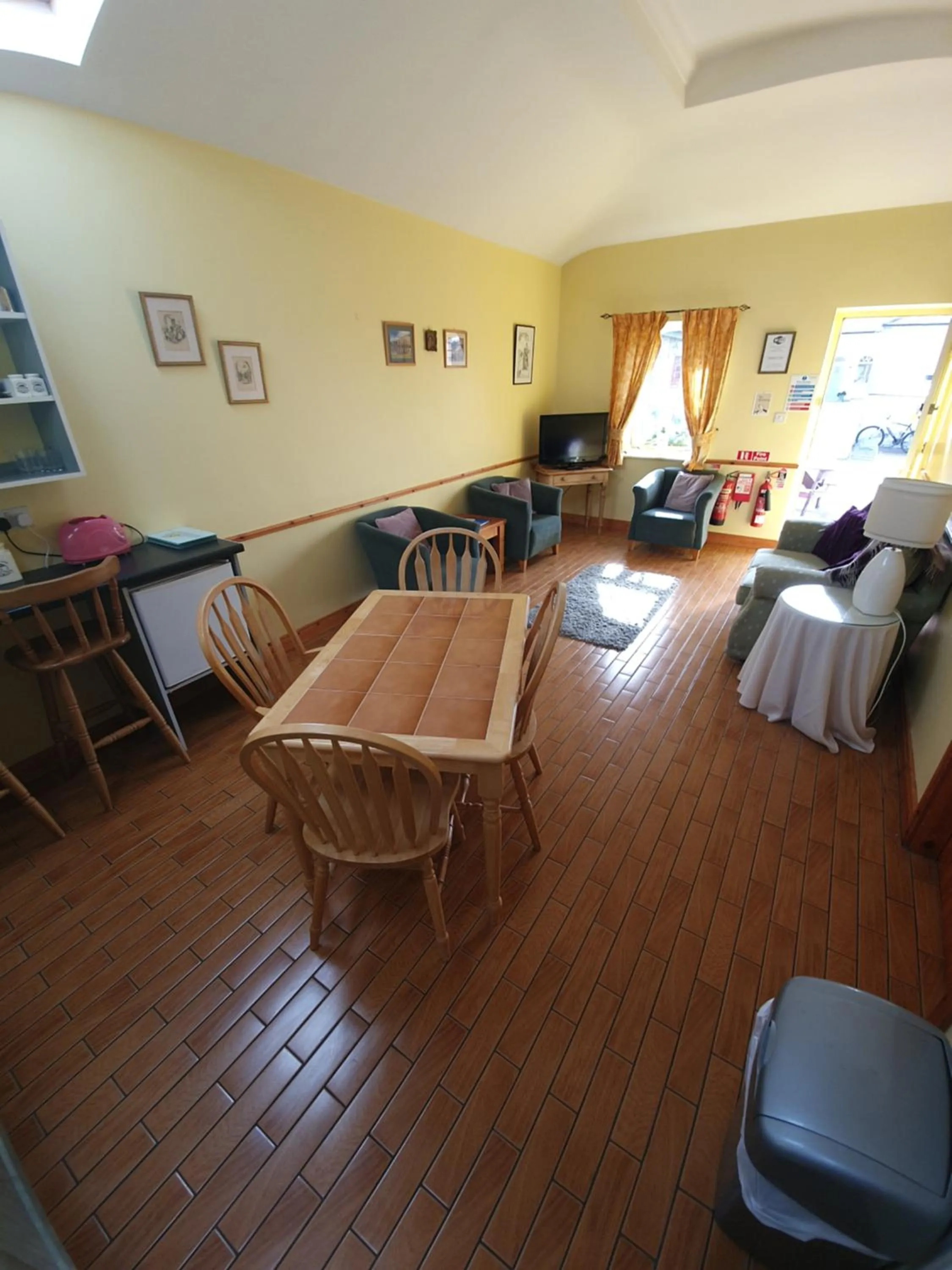 Living room in Slane Farm Hostel, Cottages and Camping