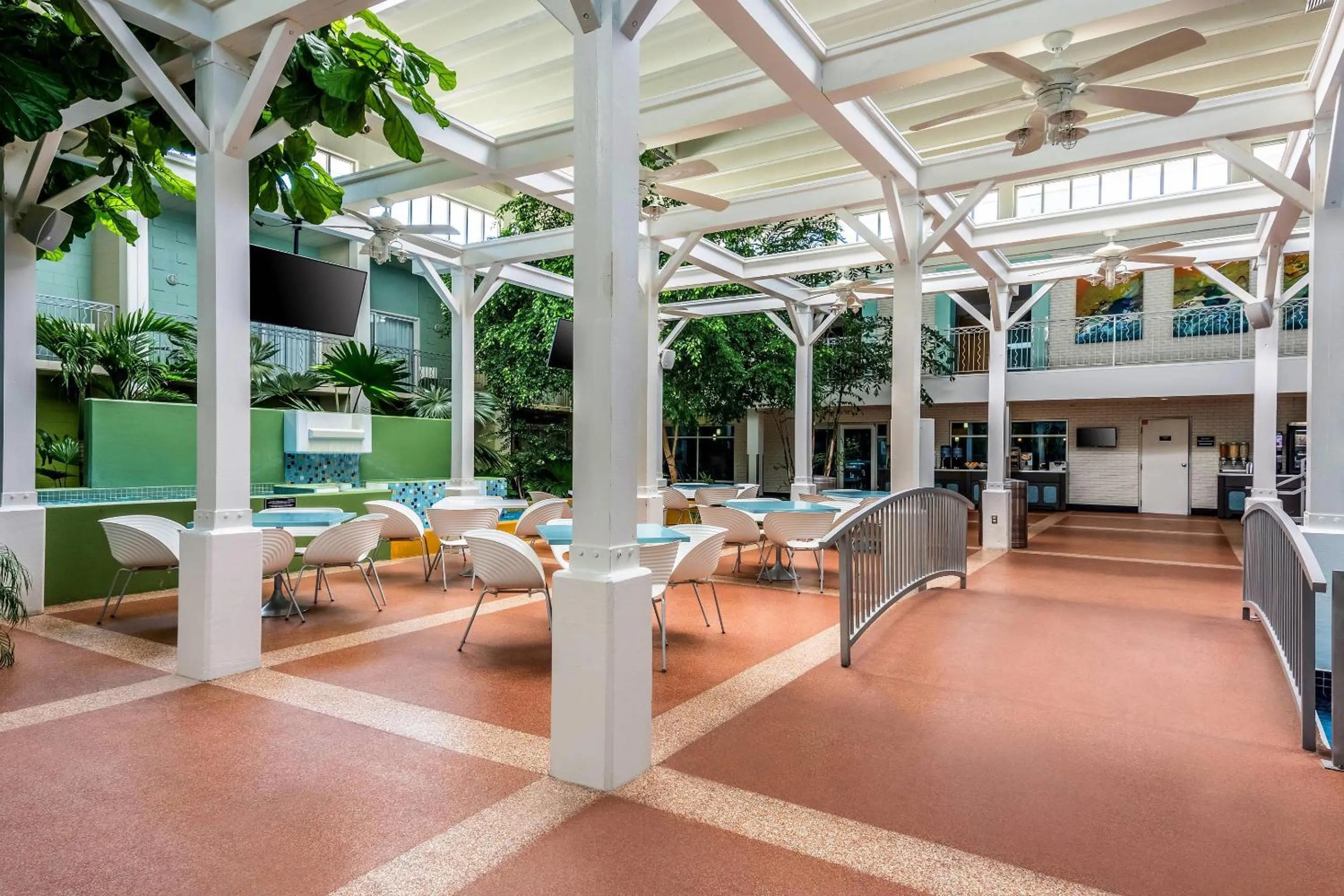 Breakfast in Oasis Hotel and Conv Center, an Ascend Collection Hotel