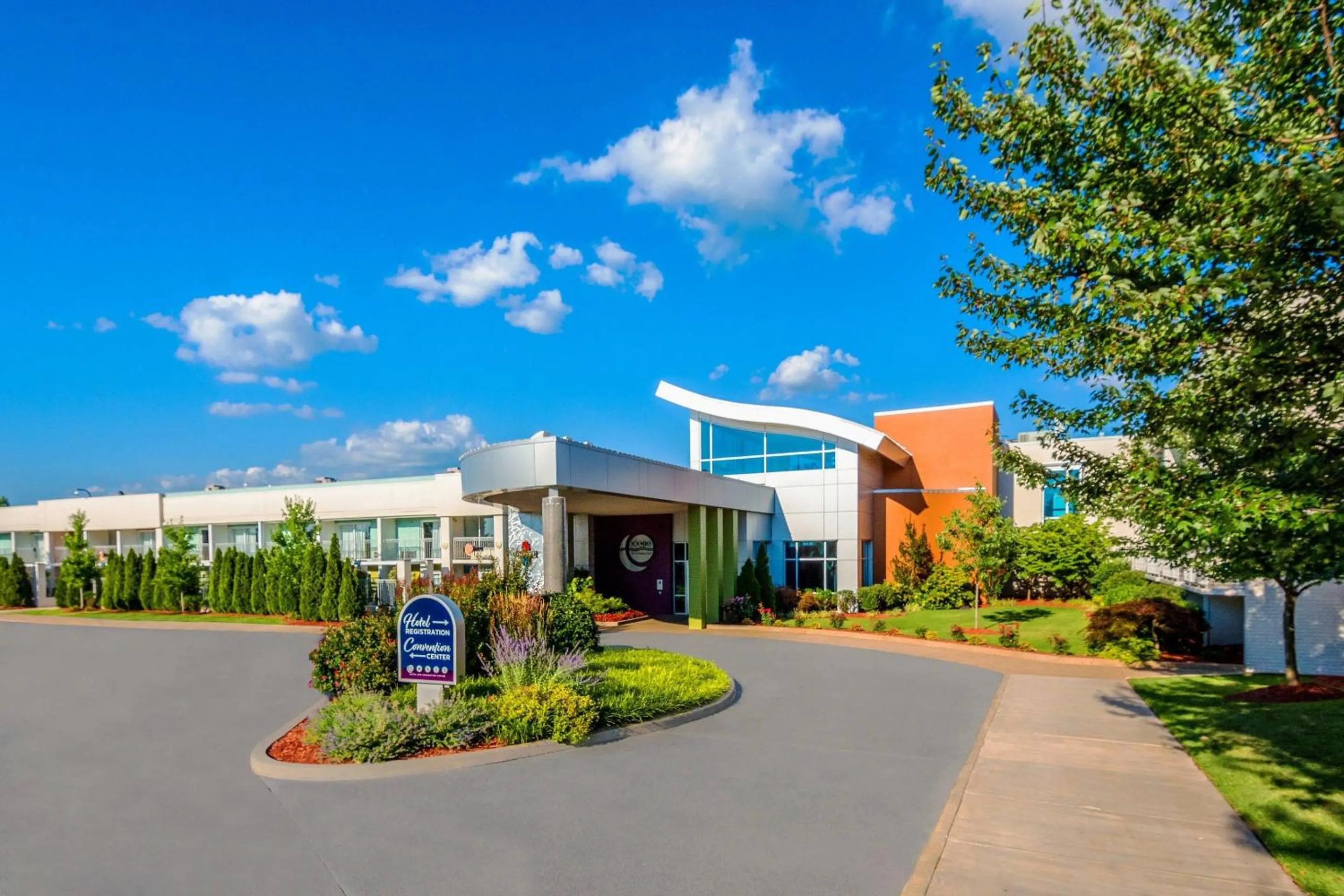 Property building in Oasis Hotel and Conv Center, an Ascend Collection Hotel