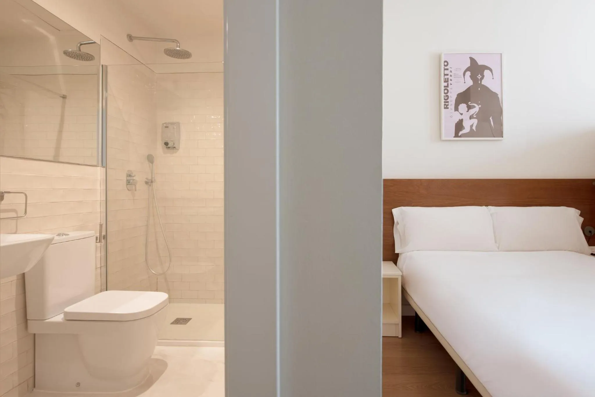 Bed in Ópera Apartments Alameda