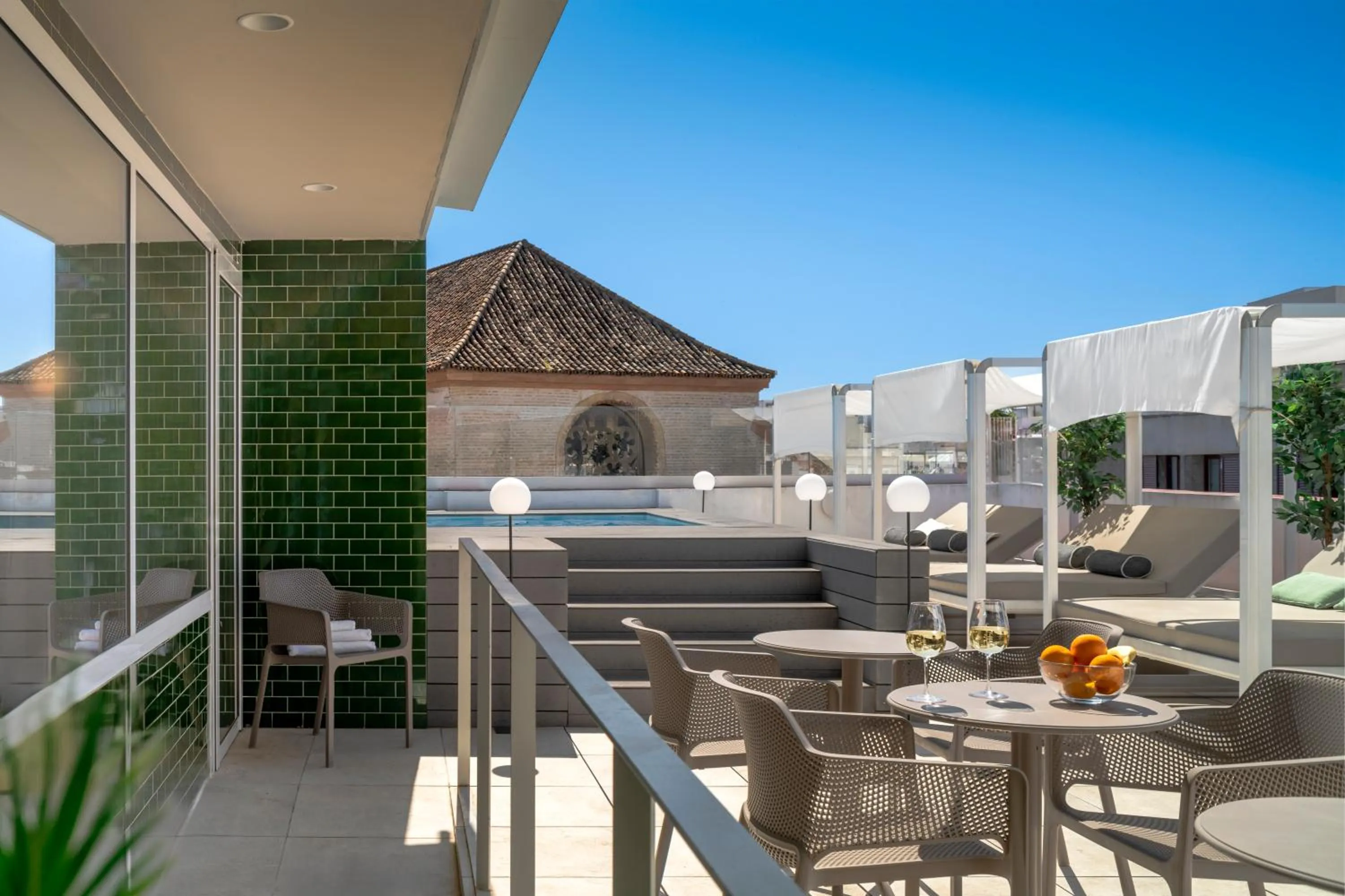 Day in Ópera Apartments Alameda