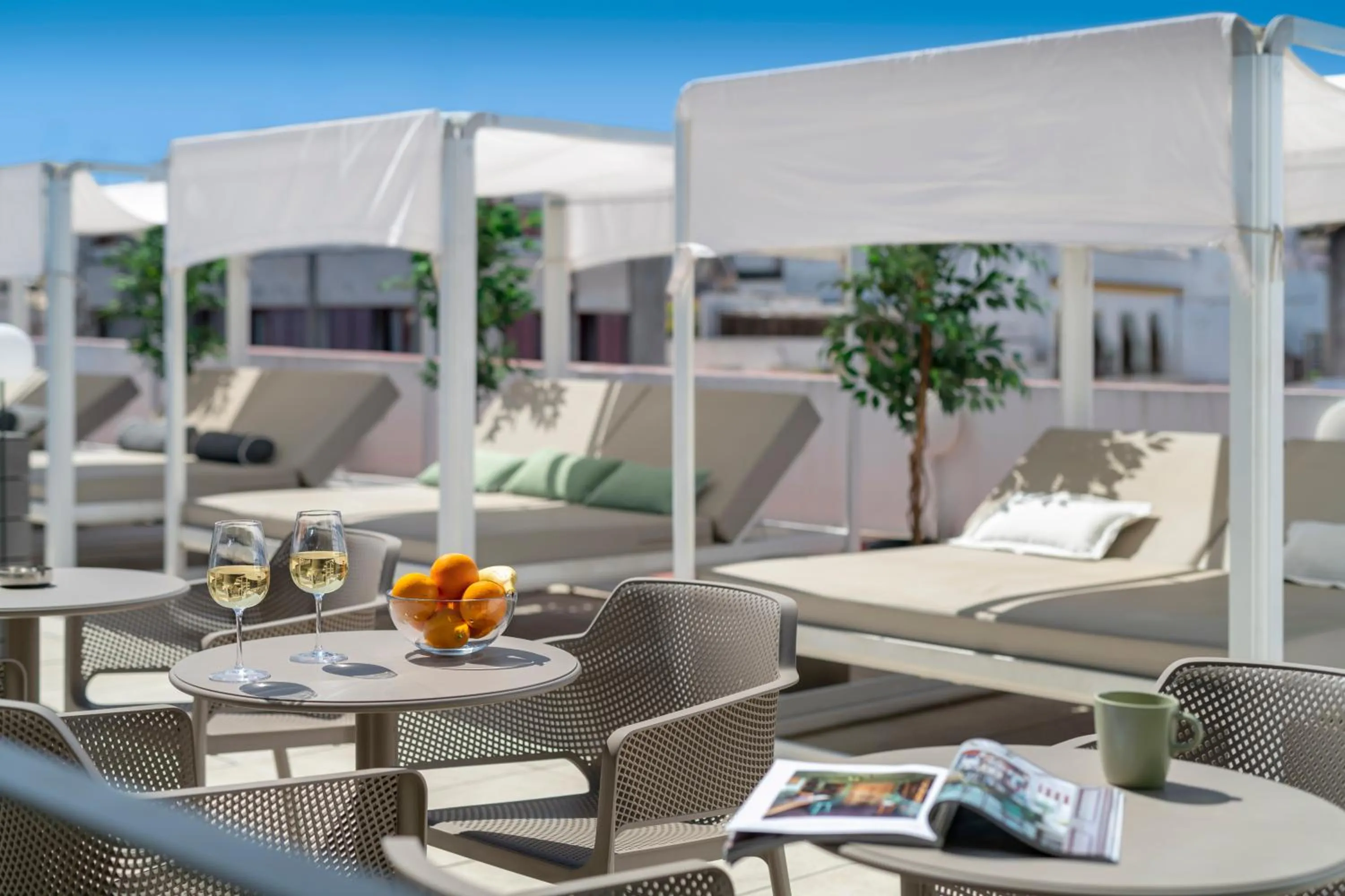 Day in Ópera Apartments Alameda