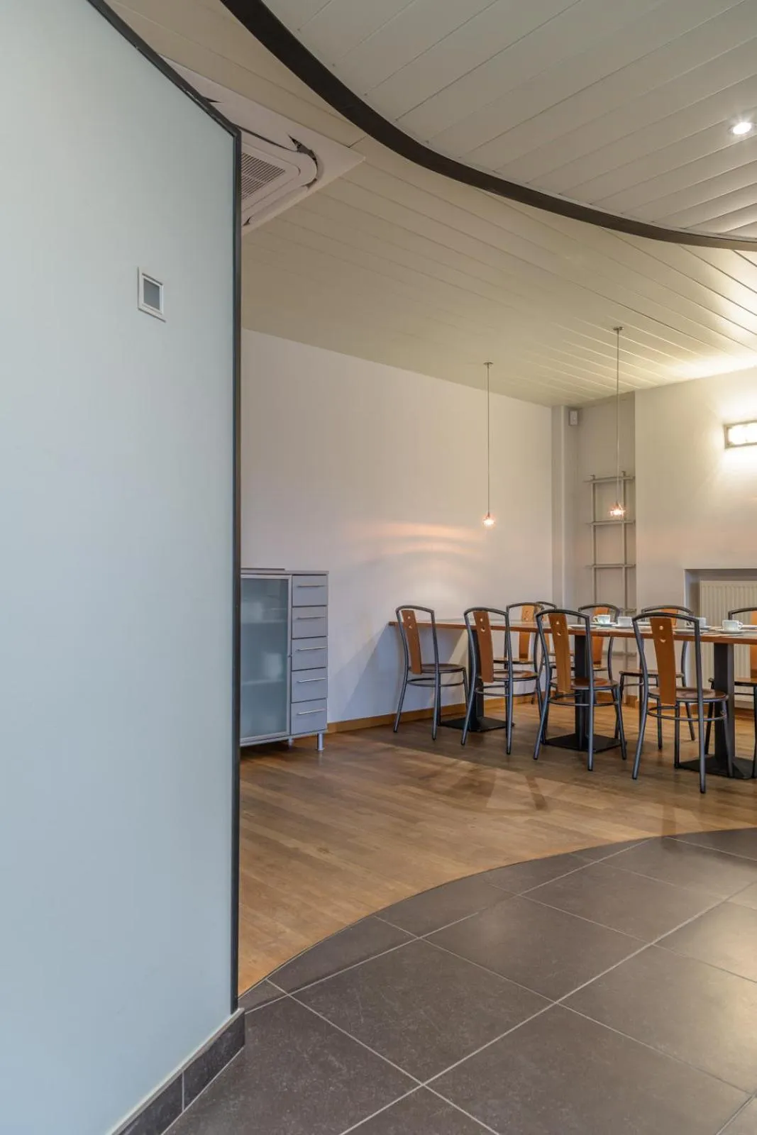 Dining area in De Vesten Comfort Lodge