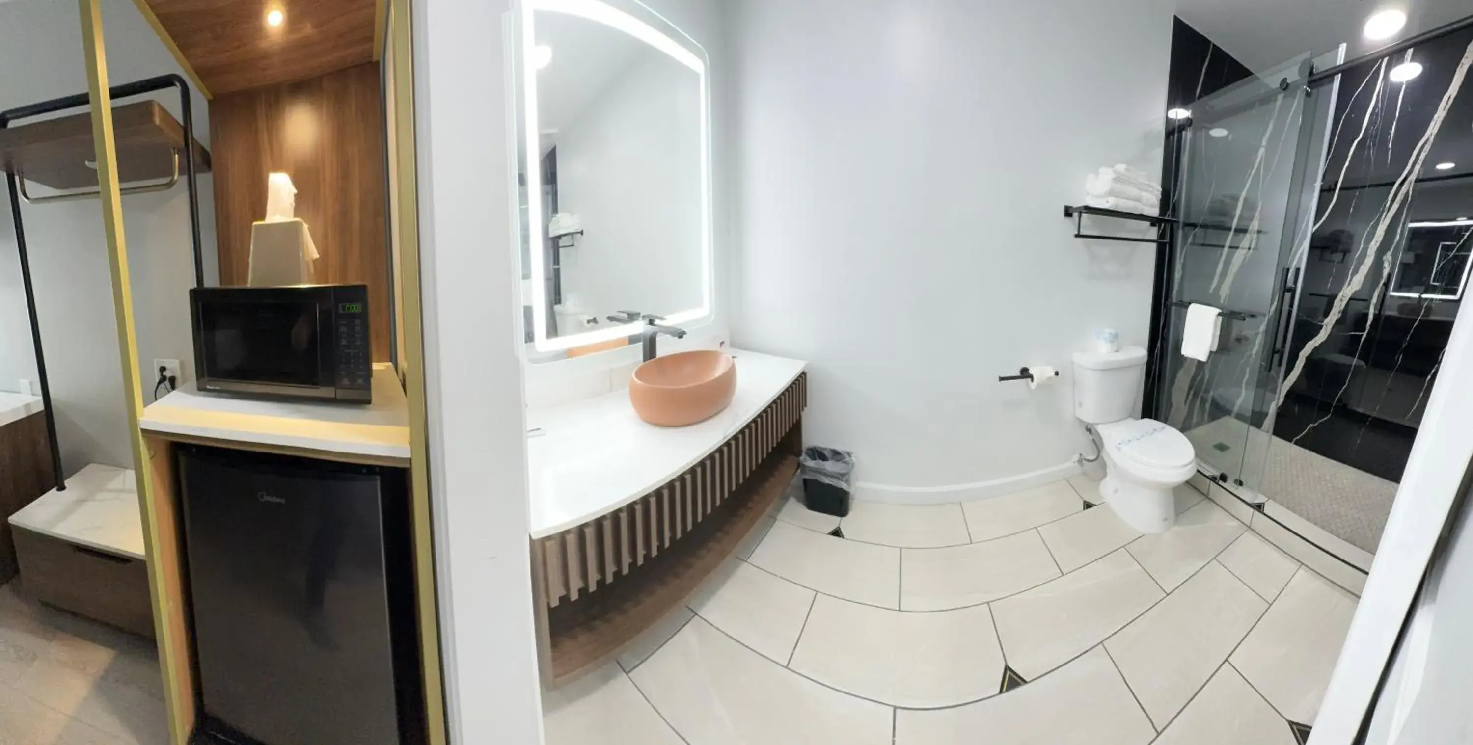 Standard King Room in Executive Inn Morgan Hill Standard King Room in Executive Inn Morgan Hill